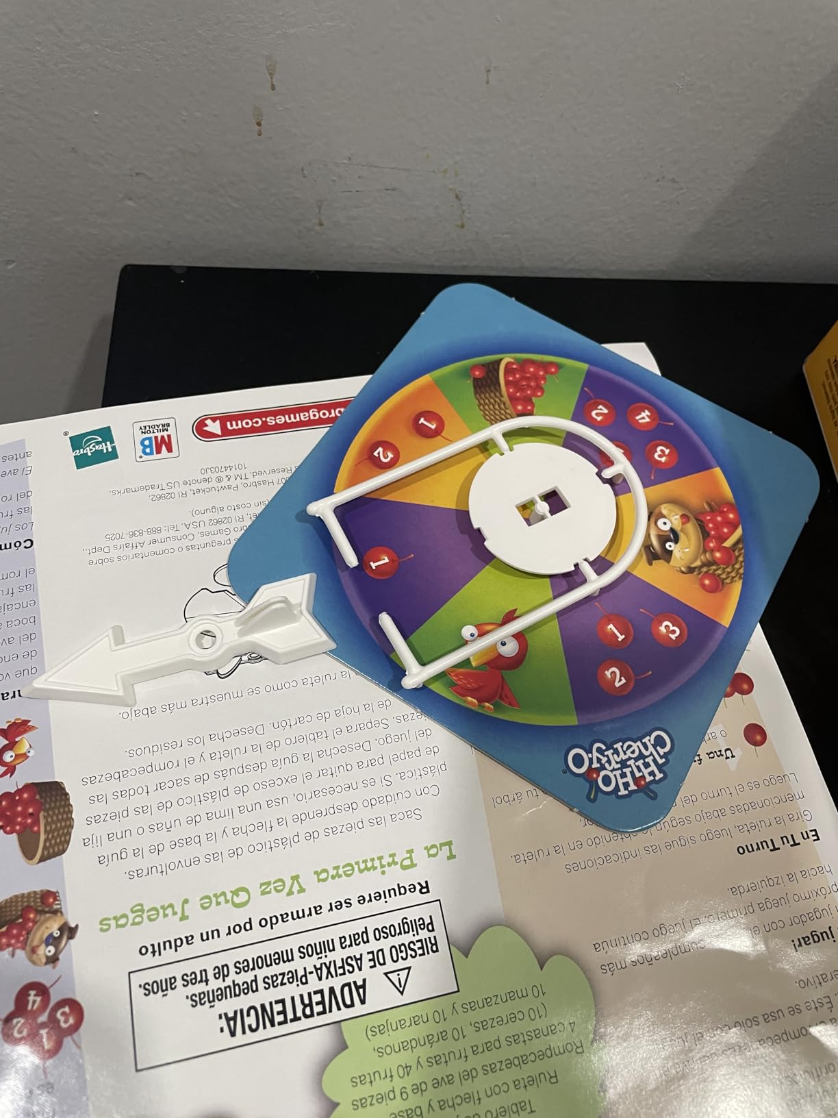 Hasbro Gaming Hi Ho Cherry-O Board Game for 2 to 4 Players Kids Ages 3 and Up (Amazon Exclusive) customer photo 2
