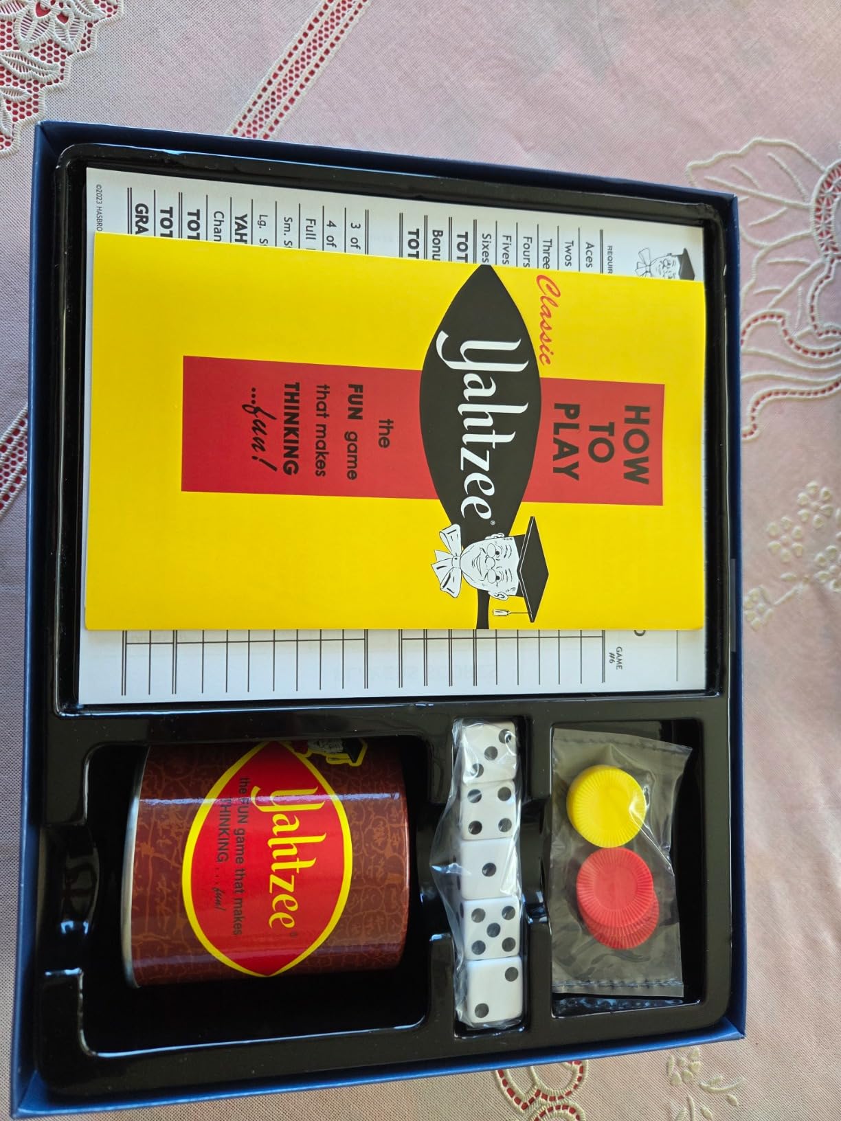 Winning Moves Classic Yahtzee with Retro Artwork, an Exciting Game of Skill and Chance with Original Components Games USA, for Ages 8 and Up, 2 or More Players (1167) customer photo 2