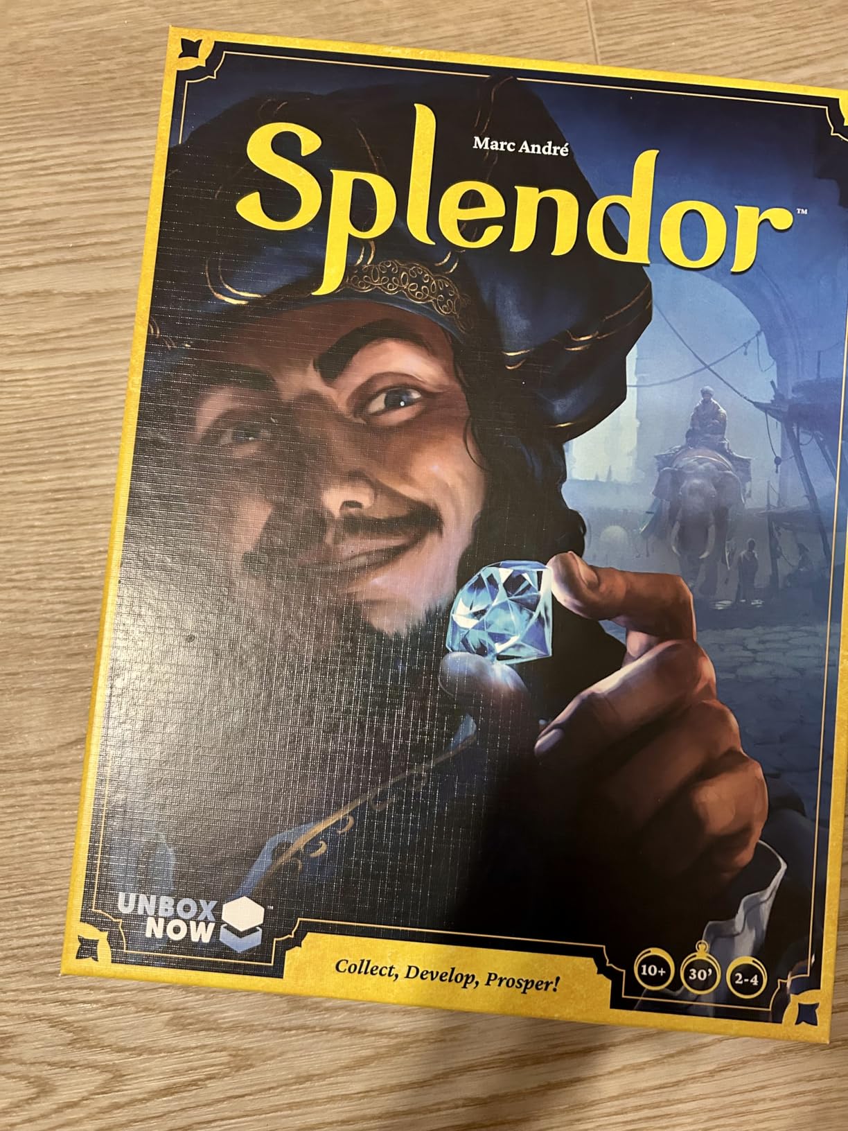 Asmodee Splendor Board Game - Gem Trading & Engine-Building Strategy for Adults & Families, Adult Board Games, Family Fun for Adults, 2-4 Players Ages 10+, 30 Minute Playtime customer photo 1