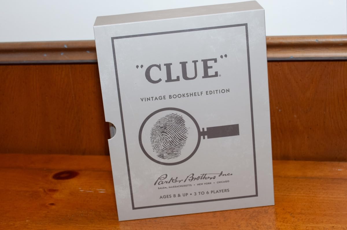 WS Game Company Clue Vintage Bookshelf Edition - Classic Murder Mystery Board Game in Linen-Wrapped Book Case with Retro 1949 Design, for Kids, Adults & Family, Ages 8+ customer photo 2