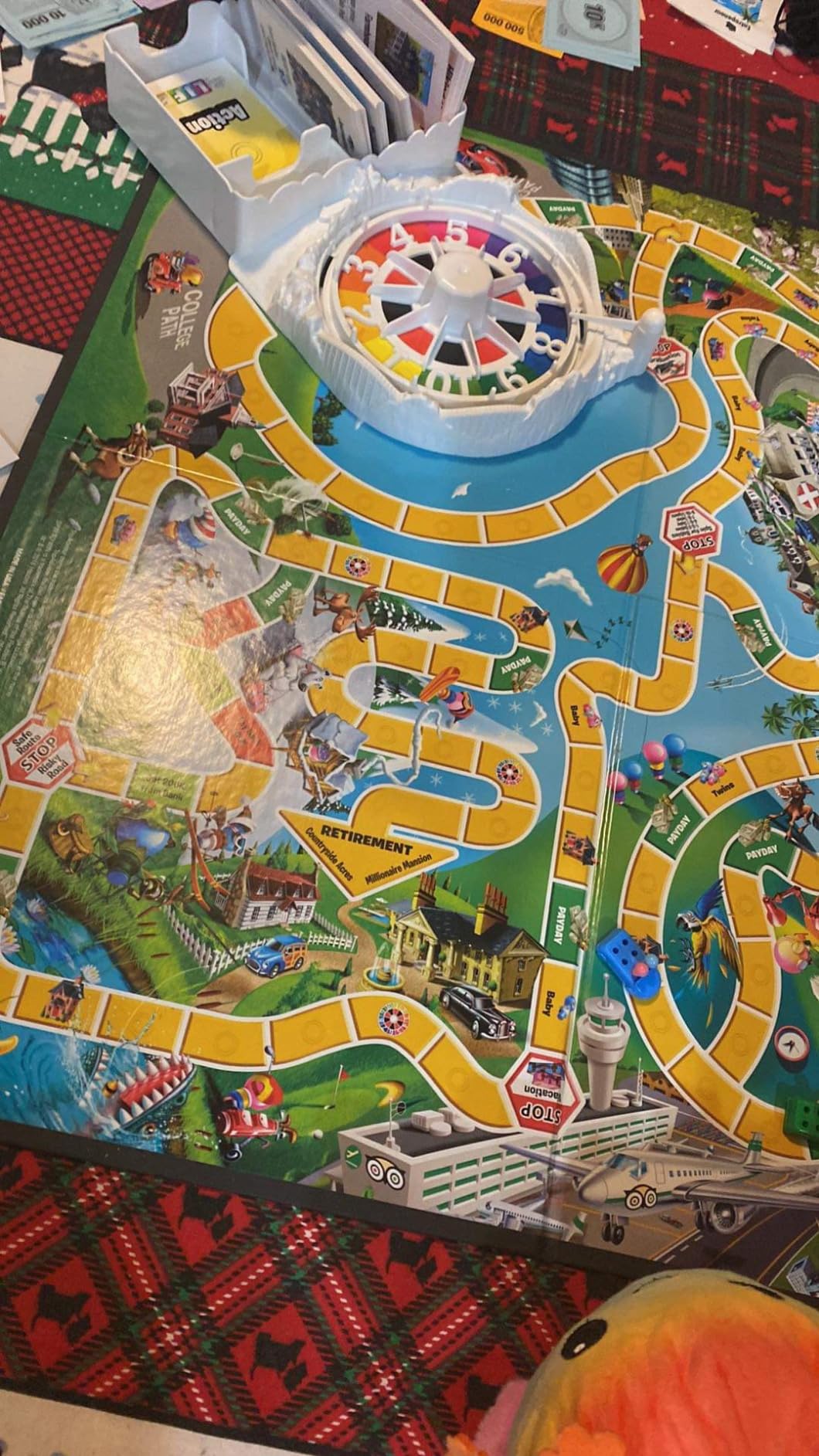 Hasbro Gaming The Game of Life Board Game, Family Games for Kids Ages 8+, Includes 31 Careers, Family Board Games for 2-4 Players, (Amazon Exclusive) customer photo 2