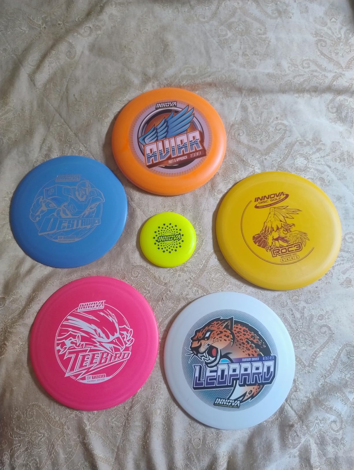 Innova Disc Golf Starter Set -Colors May Vary 160-180g - Includes Putter, Mid Range, 2X Fairway Drivers, Distance Driver, Mini Marker Beginner Disc Golf Set customer photo 2