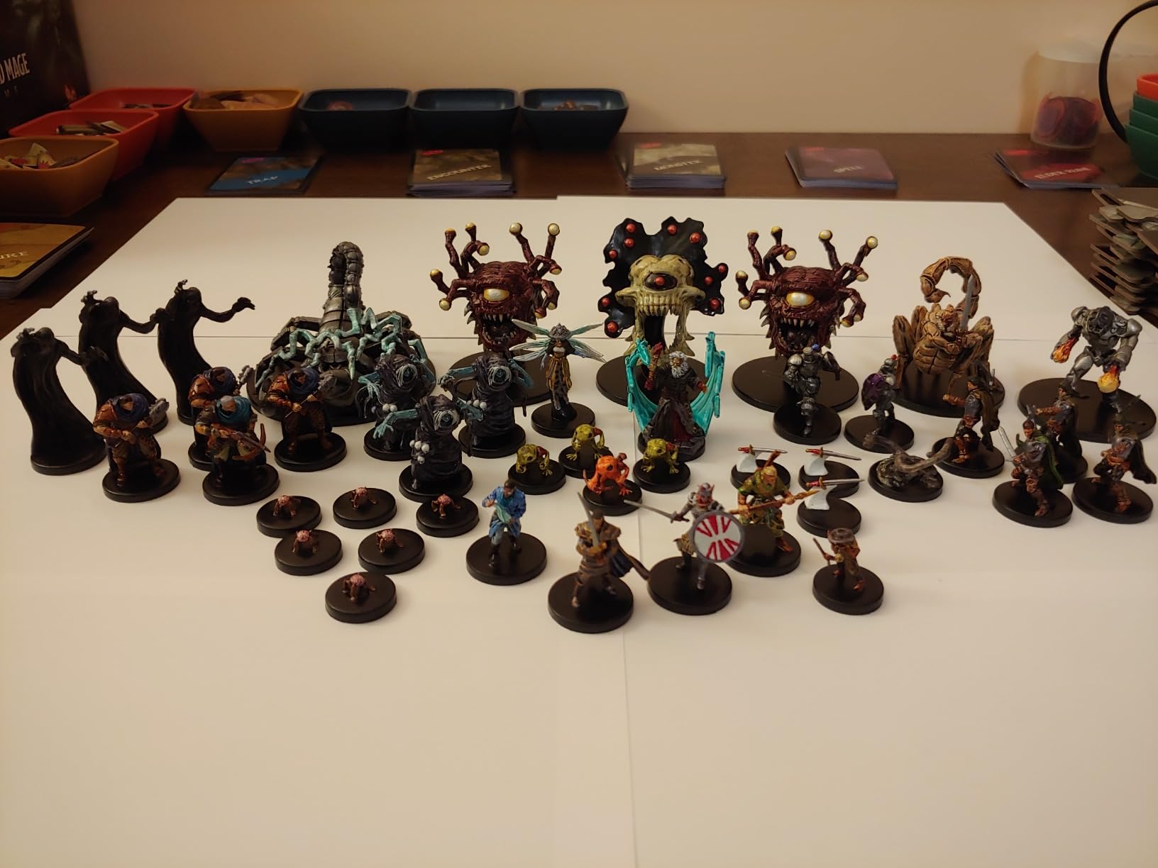 D&D Waterdeep: Dungeon of The Mad Mage Adventure System Board Game - Standard Ed customer photo 2
