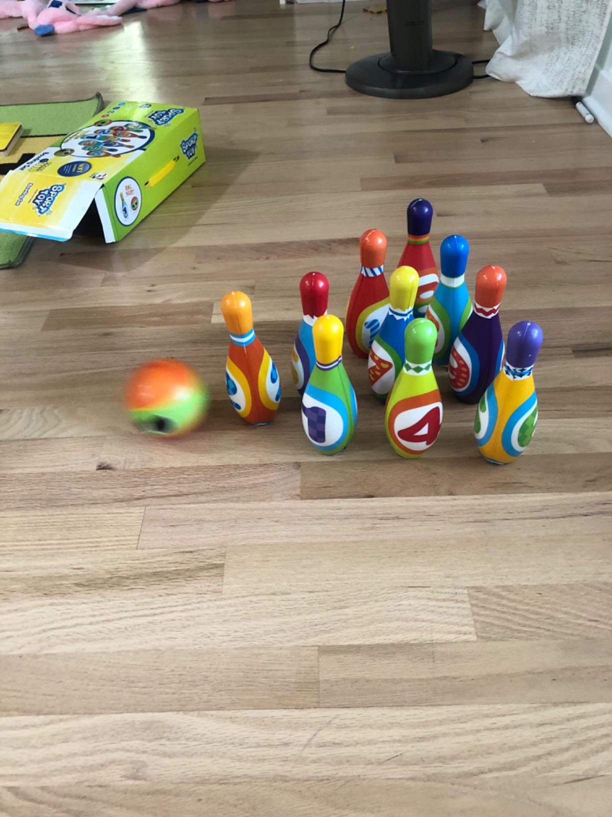 Kids Bowling Toy Set 2-5, Toddler Indoor Outdoor Activity Play Game Toys for 2 3 4 Year Old Boy Girl, Soft 10 Foam Bowling Pins & 2 Balls, Educational Children Birthday Party Gifts Ages 1-3 2-4 3-5 customer photo 1