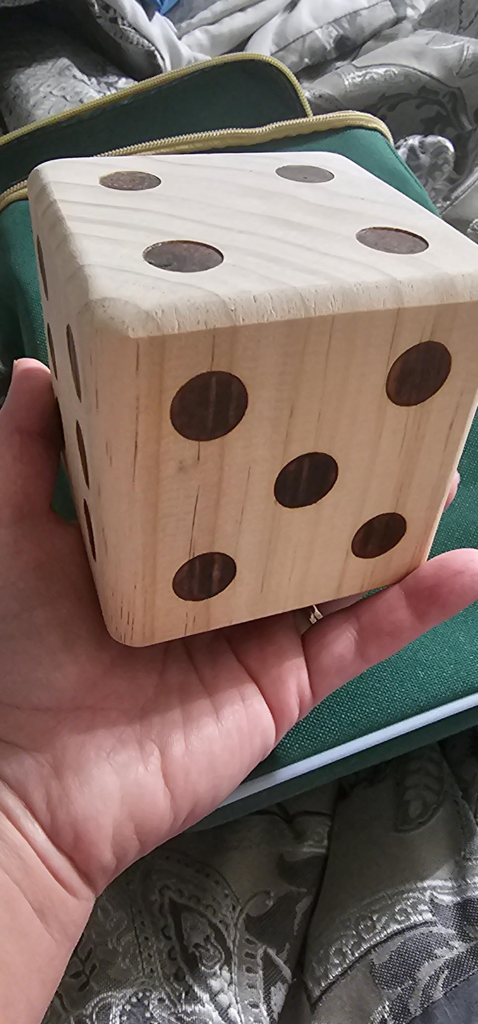 ApudArmis Giant Wooden Yard Dice, 3.5In Big Die Lawn Game Set with Scoreboard & Carrying Bag - Large Pine Wooden 6 Dice Backyard Game for Adults Family customer photo 1