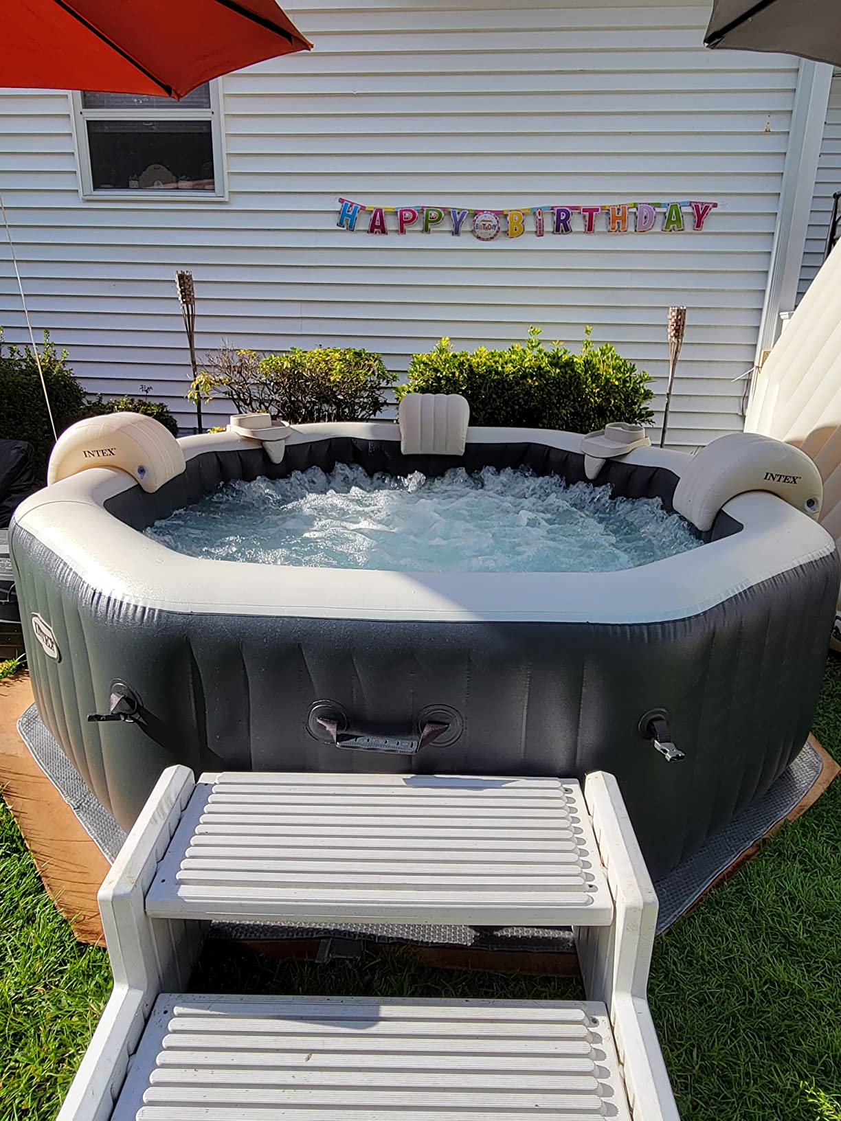 INTEX 28433EP PureSpa Bubble Deluxe Spa Set: Includes Energy Efficient Spa Cover – 120 Bubble Jets – Octagonal Design – 4 Person Capacity – 71
