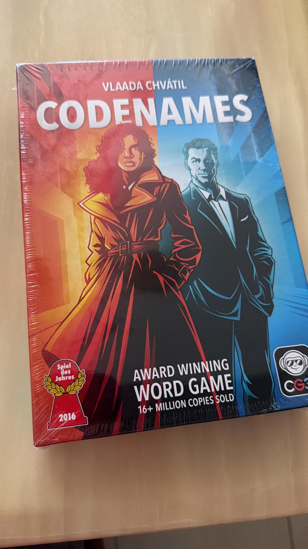 CGE Codenames Board Game (2nd Edition) The Top Secret Word Association Party Game for Friends & Family Game Nights, 4+ Players customer photo 2
