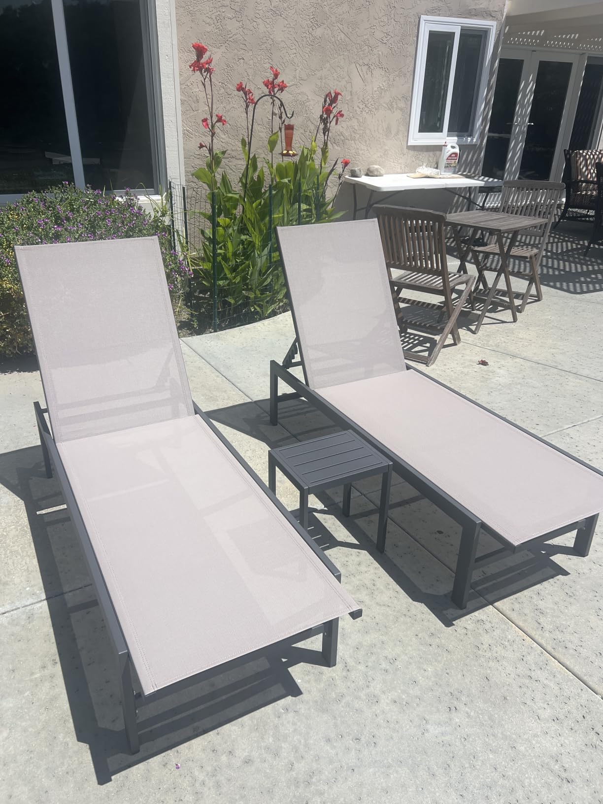 Vexwalx Lounge Chair Outdoor, Aluminum Pool Lounge Chairs with 5-Position Recliner, Patio Chaise Lounge Outdoor for Backyard, Poolside, Deck (Khaki) customer photo 2