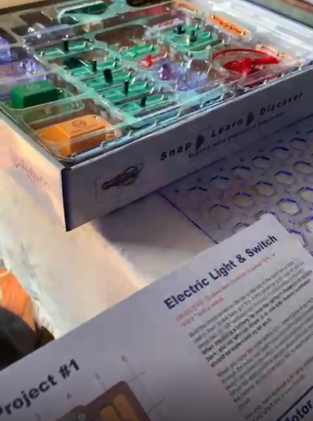 Elenco Snap Circuits Extreme SC-750 Electronics Exploration Kit customer photo 1