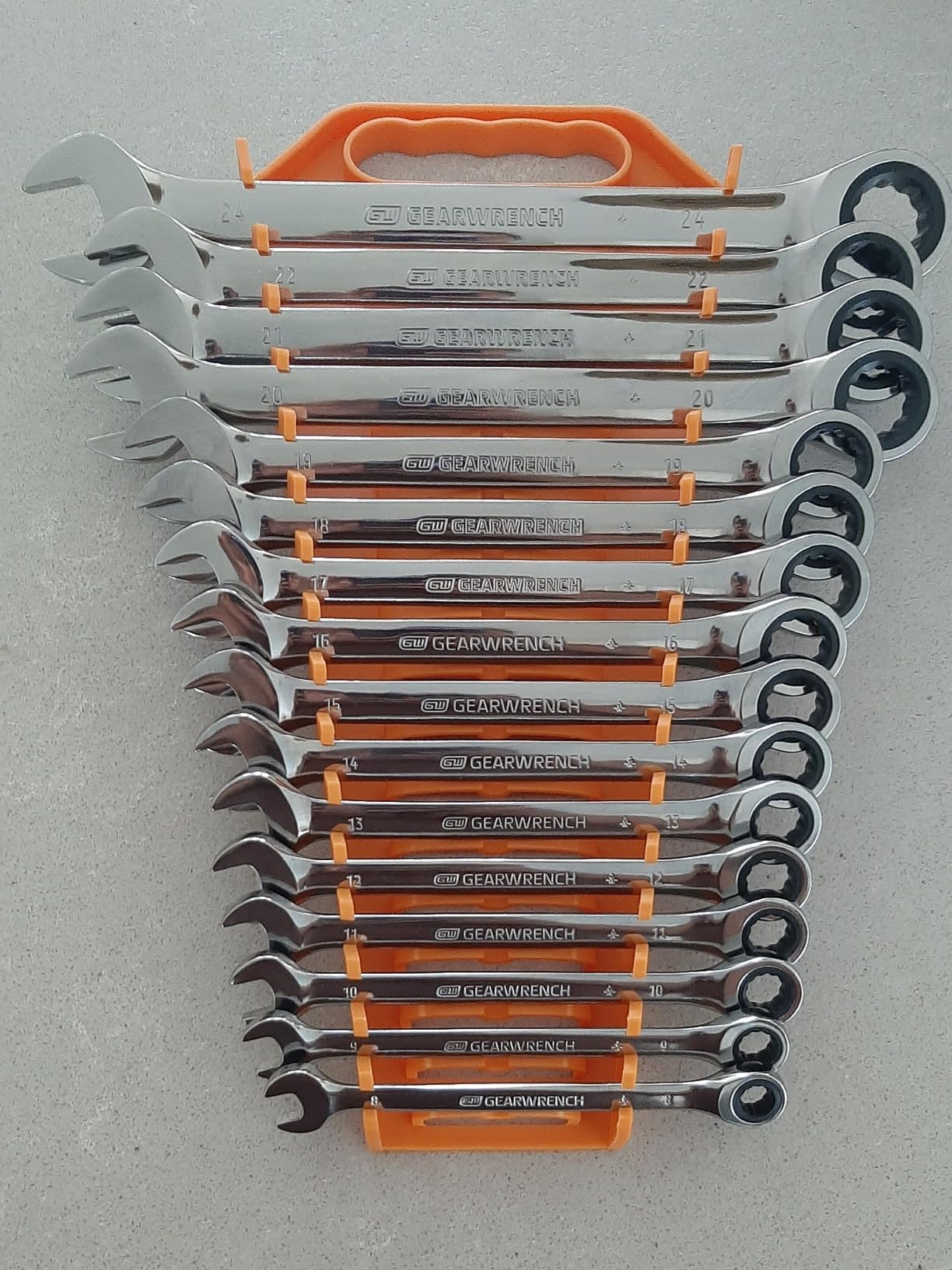 GEARWRENCH 16 Piece Ratcheting Combination Wrench Set with Tray | Metric | 9416 customer photo 2