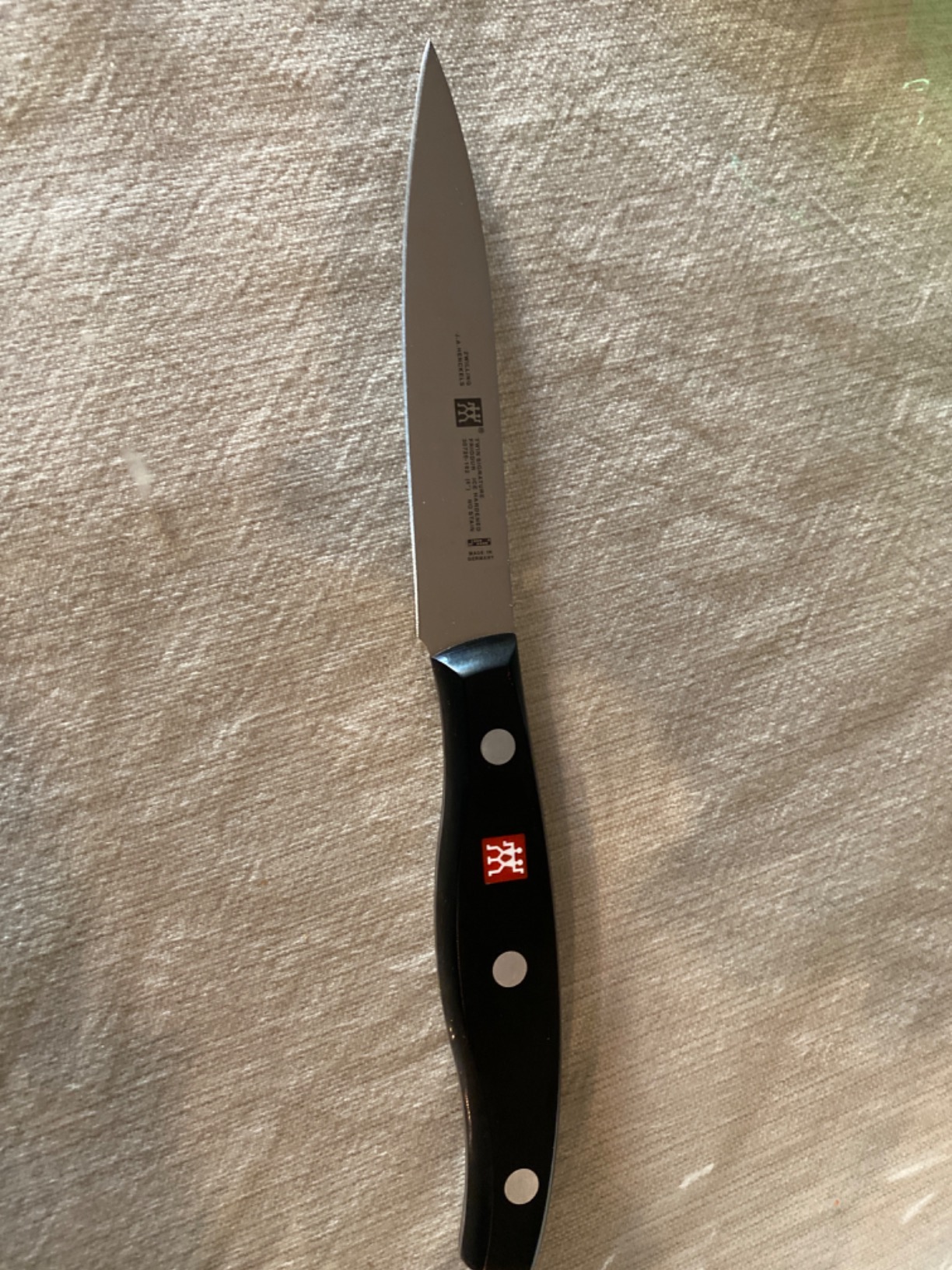 ZWILLING Twin Signature Paring Knife Ultra-Sharp Friodur Ice-Hardened Blade | Made in Company-Owned German Factory with Special Formula Steel. Dishwasher Safe, Comfortable Grip for Effortless Meal Prep. customer photo 2