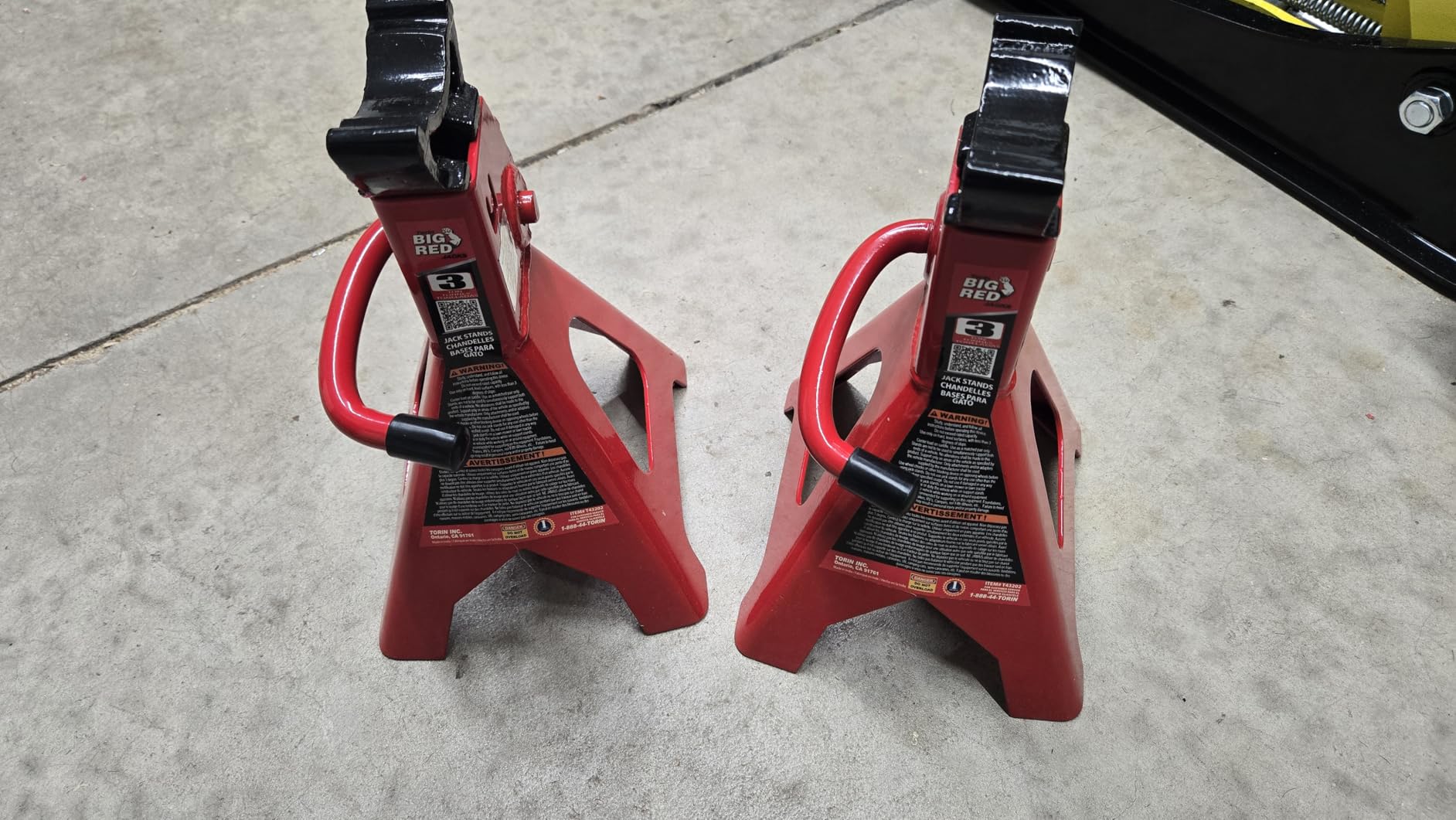 BIG RED T43202 Torin Heavy Duty Steel Jack Stands: 3 Ton (6,000 lb) Capacity Car Lifting Stand, 1 Pair customer photo 2