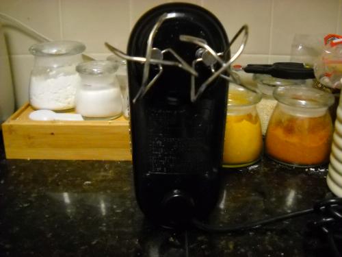 Cuisinart Power Advantage 5-Speed Hand Mixer, 220W-Motor customer photo 1