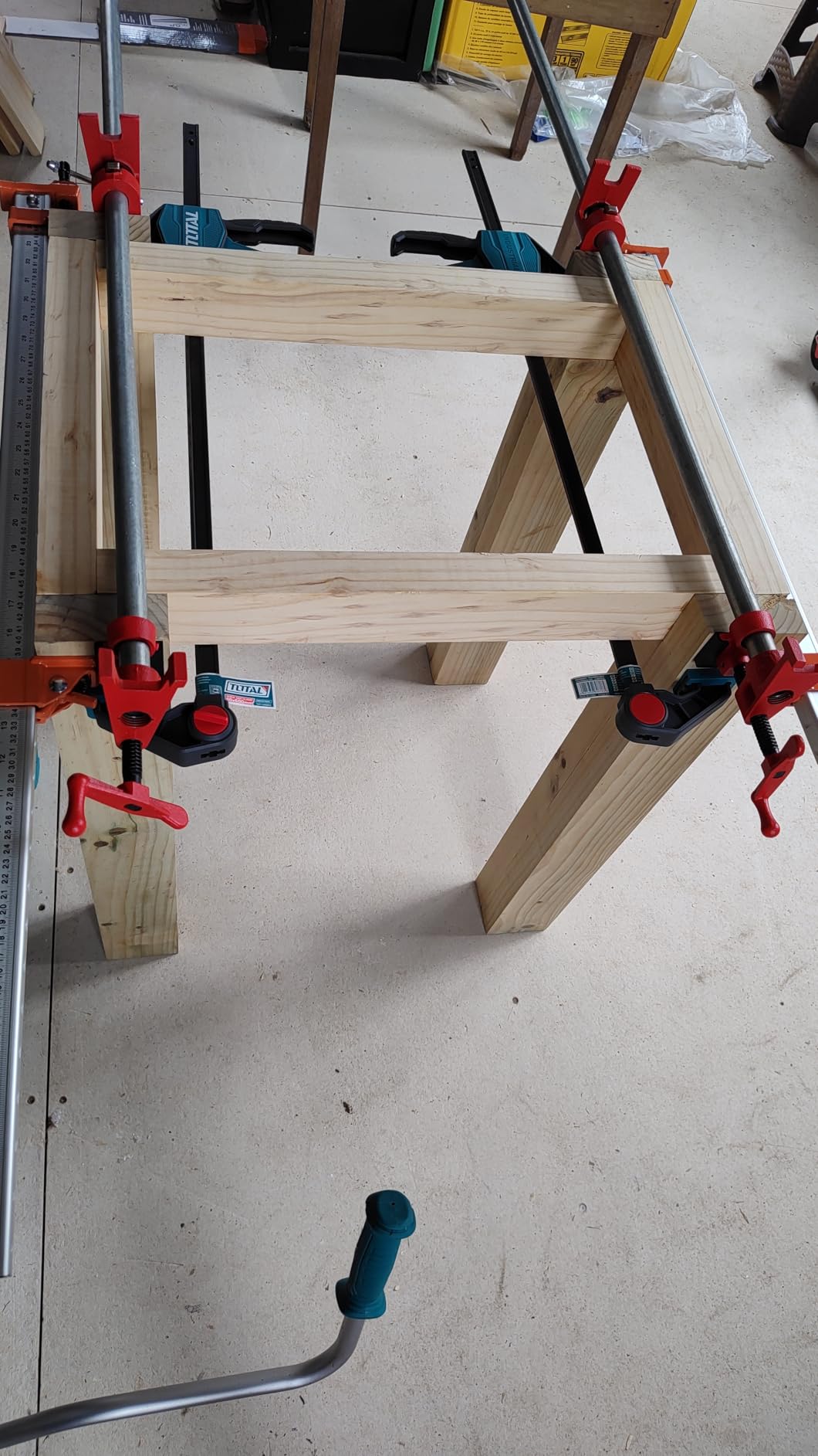 Bessey BPC-H34, 3/4-In. H Style Pipe Clamp - Incredibly Versatile, Easy To Assemble, Indispensable Workshop Clamp For Woodworking, Carpentry, Home Improvement, and DIY Projects customer photo 1