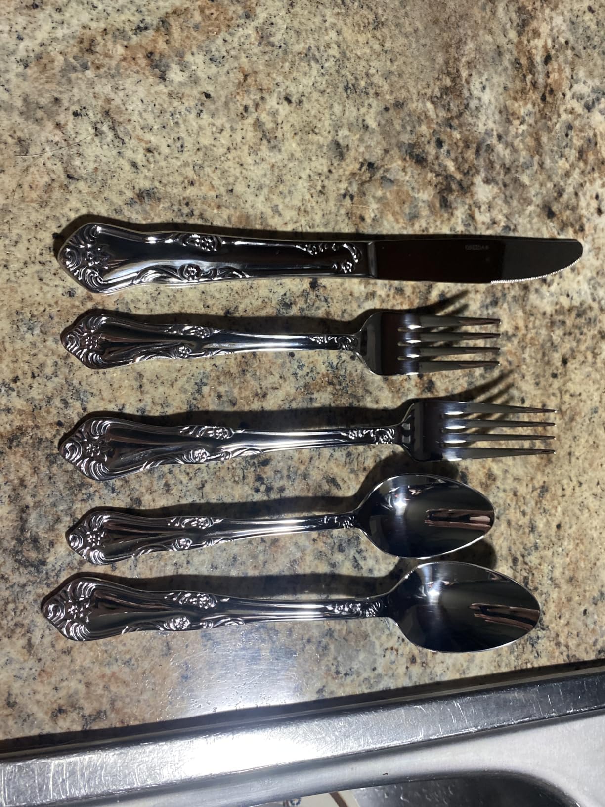 Oneida Silverware Set For 8, Azalea 45-Piece Everyday Flatware Set with Serving Utensils, Floral, Service For 8, 18/0 Stainless Steel, Dishwasher Safe, Knives Spoons And Forks Sets (Silver, 45 Pieces) customer photo 1