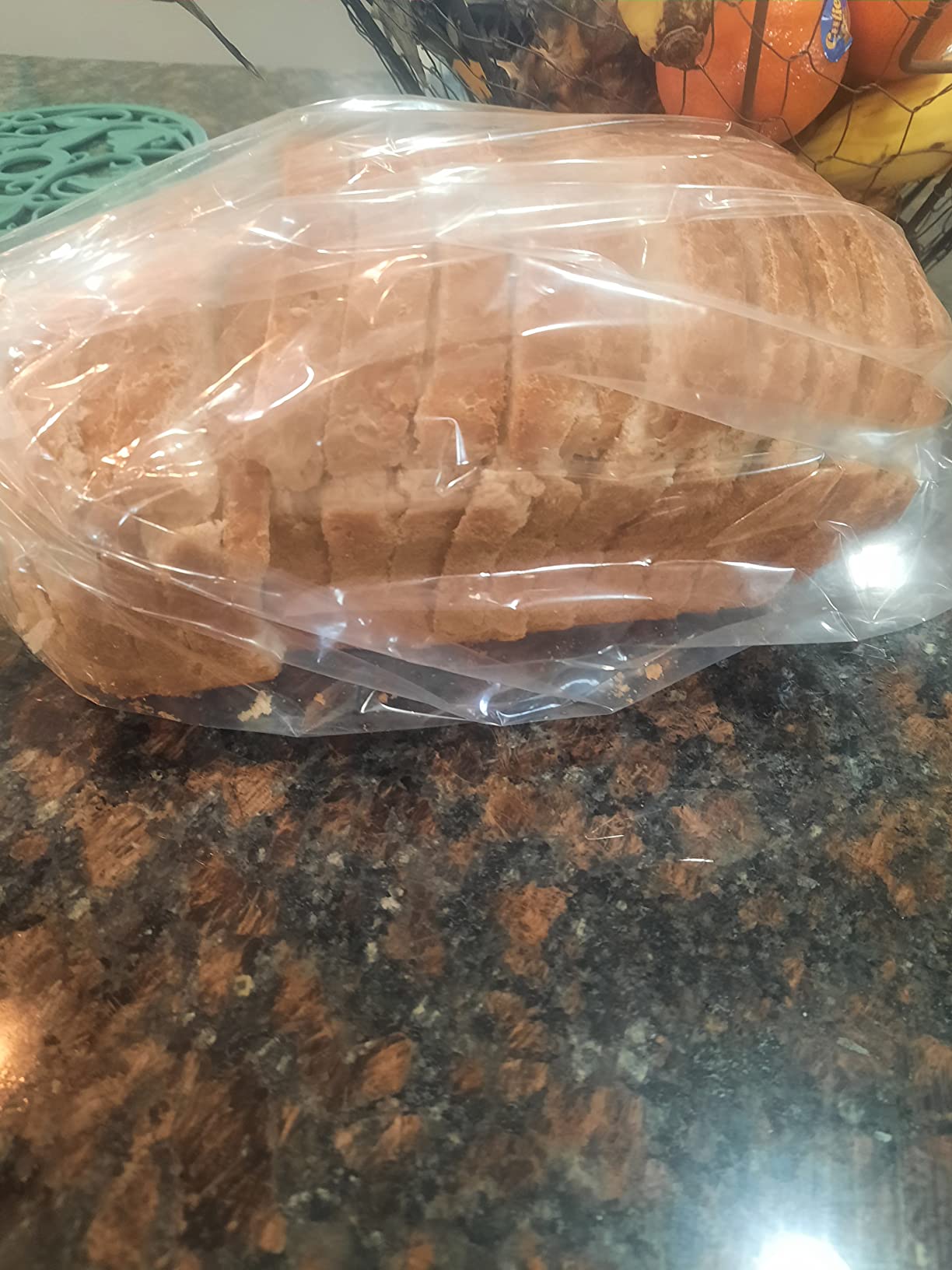 Wilton Gold Non-Stick Bakeware Large Loaf Pan - Baking Pan for Breads, Pound Cake & More - Even Heat Distribution & Extended Handles - Made Without PFAS - 9.25 x 5.25 x 2.75 Inch customer photo 2