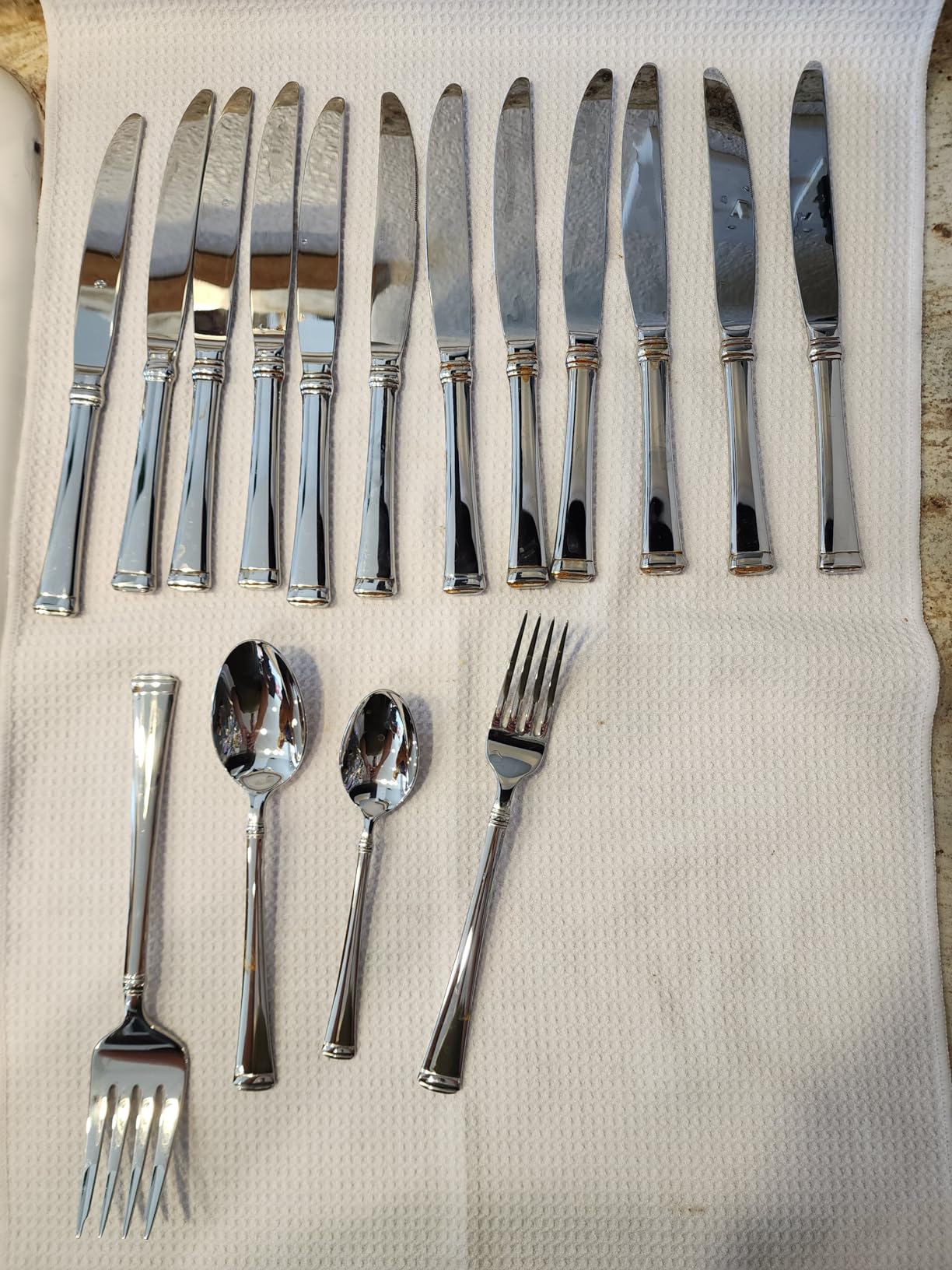 Mikasa Bravo 65-Piece Flatware Set, Service for 12, 18/10 Stainless Steel Silverware with Mirror Finish, Includes 5 Serving Utensils, Dishwasher Safe customer photo 2