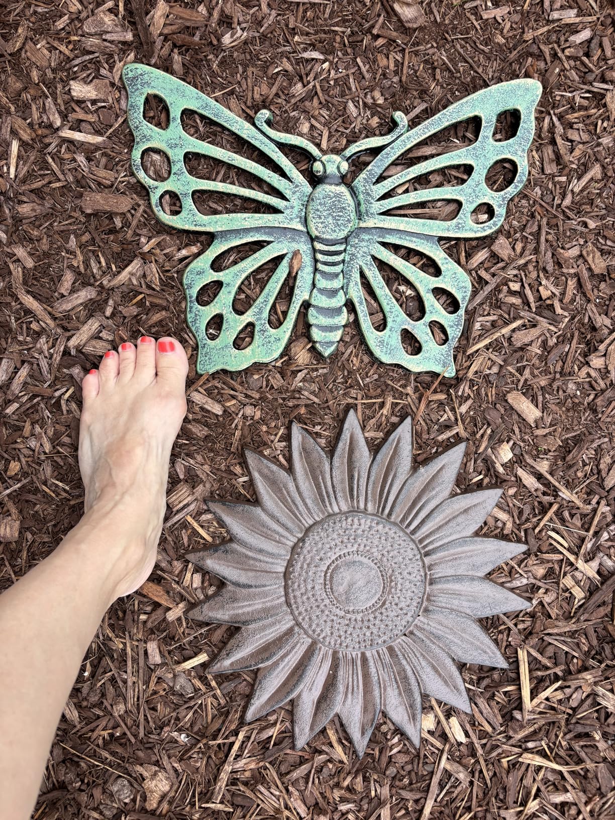 Sunset Vista Designs Cast Iron Sunflower Stepping Stone, 12-Inch Diameter customer photo 2