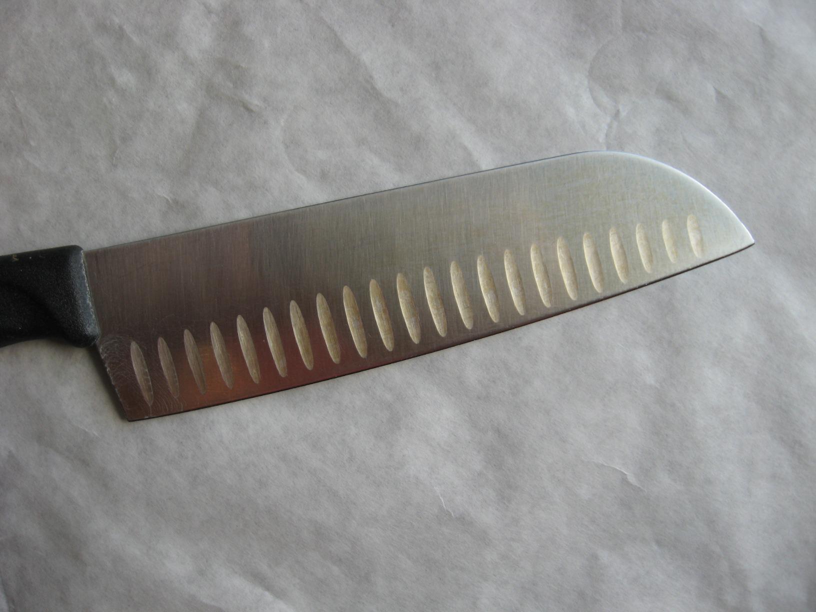 Victorinox Swiss Classic 7 Inch Santoku Knife, Granton Blade, Black customer photo 2