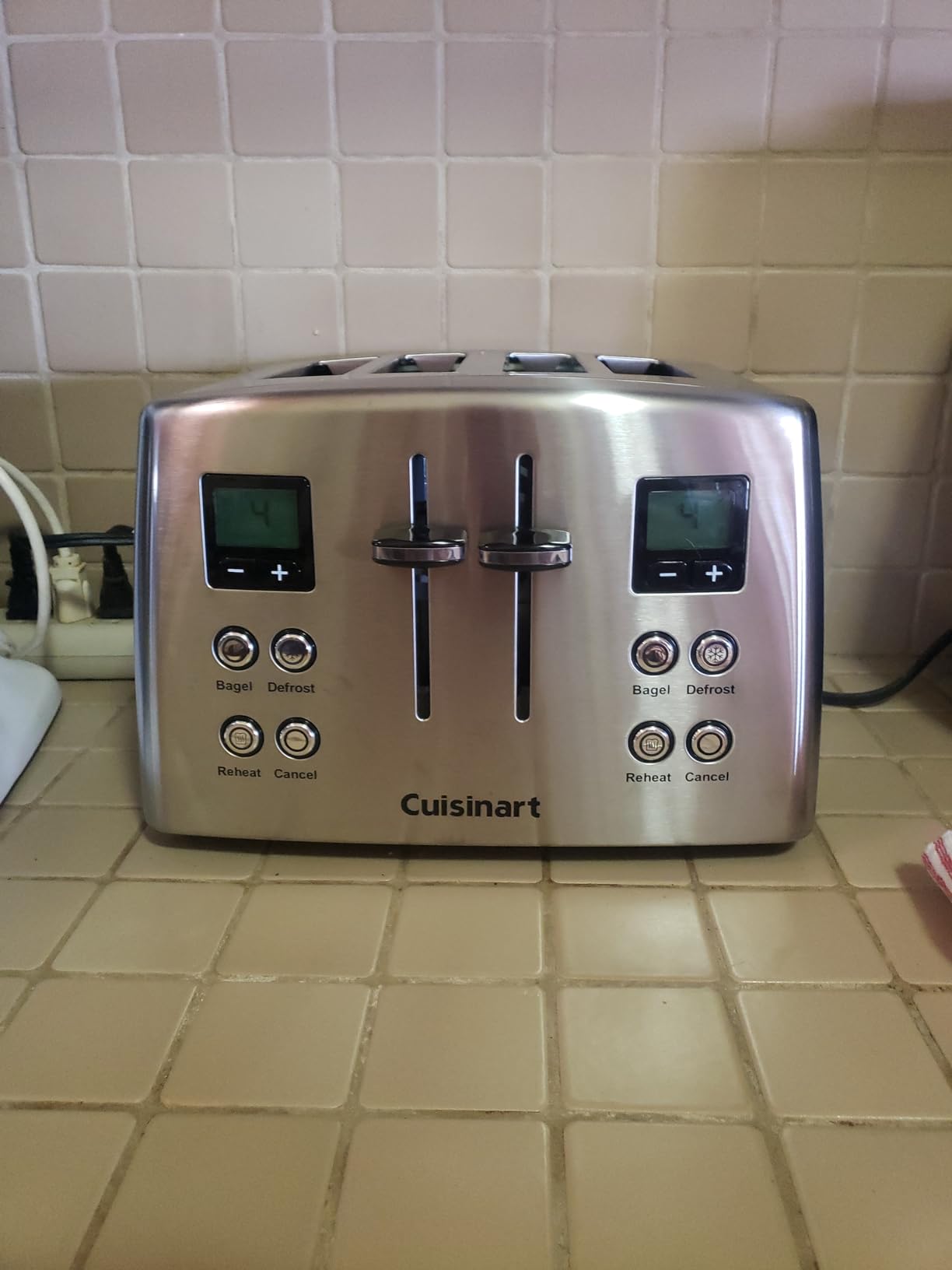 Cuisinart CPT-435P1 4-Slice Countdown Motorized Toaster, Stainless Steel customer photo 2