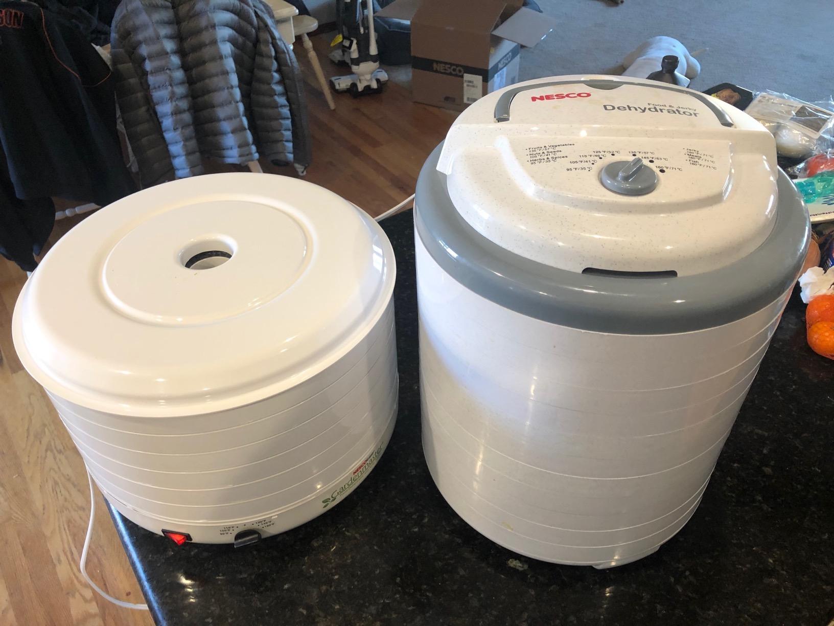 NESCO FD-1018A Gardenmaster Pro Food Dehydrator, 8-Tray White customer photo 1