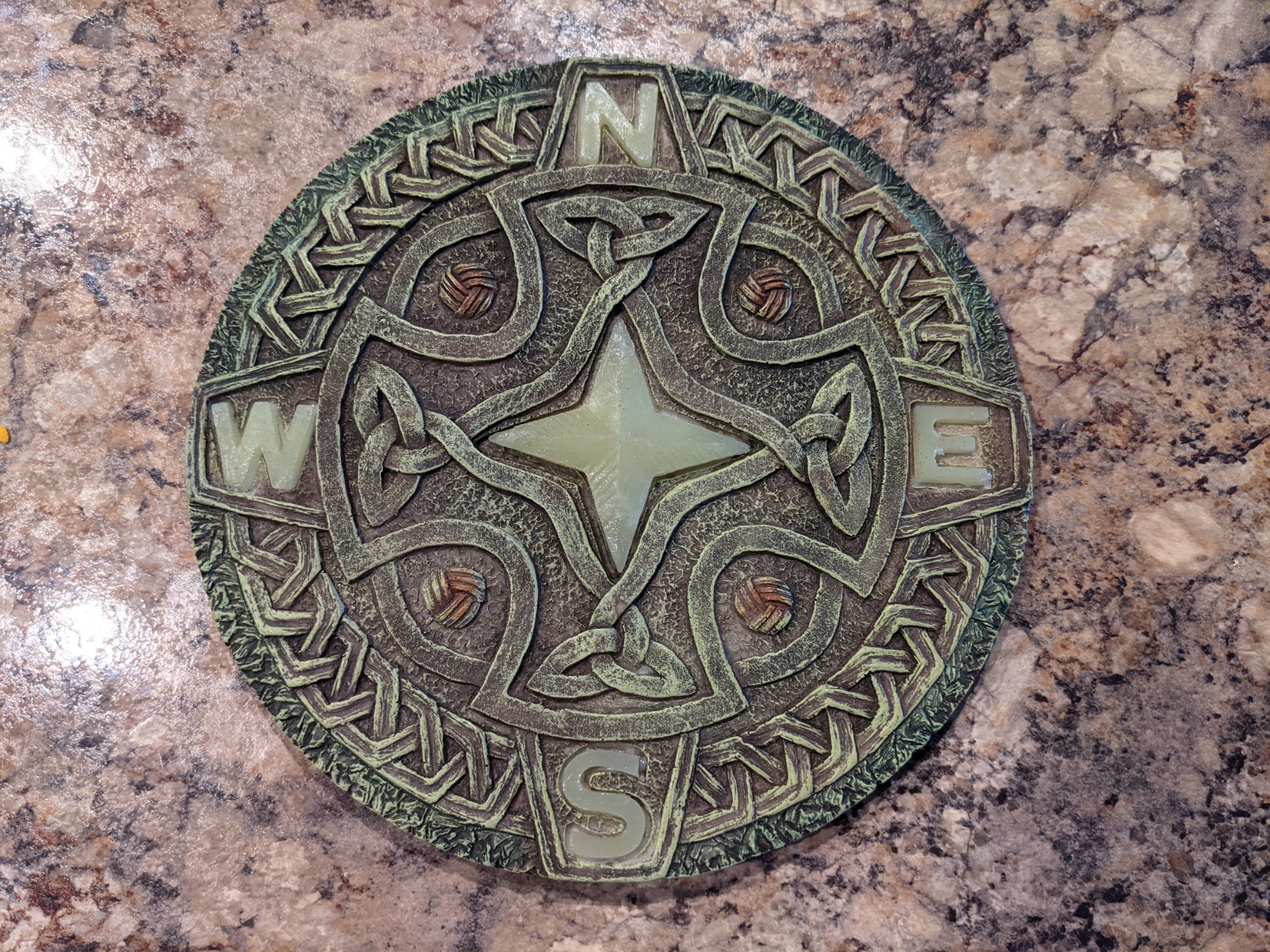 Bits and Pieces Glow in the Dark Stepping Stone - Sun Design, 10