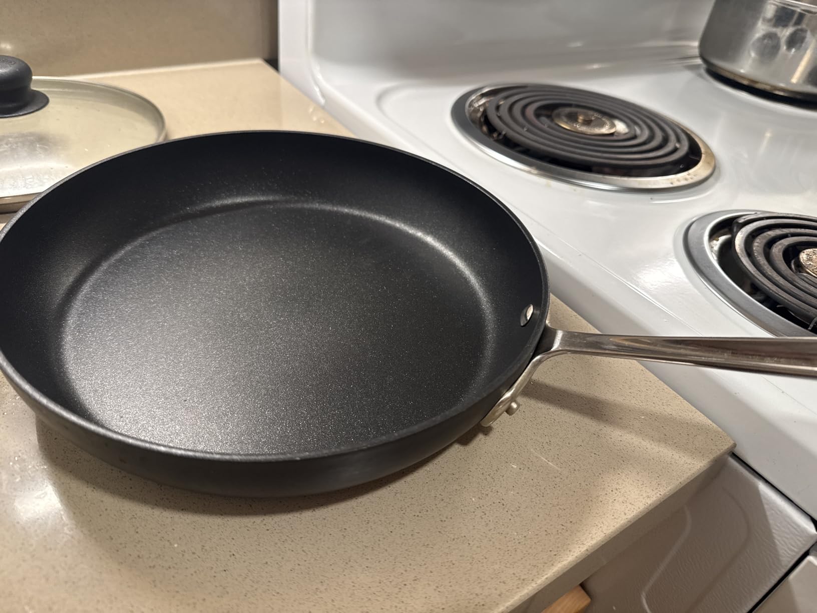 All-Clad HA1 Hard Anodized Non Stick Fry Pan Set 2 Piece, 8, 10 Inch, Induction, Oven Broiler Safe 500F, Pots and Pans Set, Kitchen Frying Pans, Skillets, Premium Cookware, Home, Dishwasher Safe Black customer photo 2