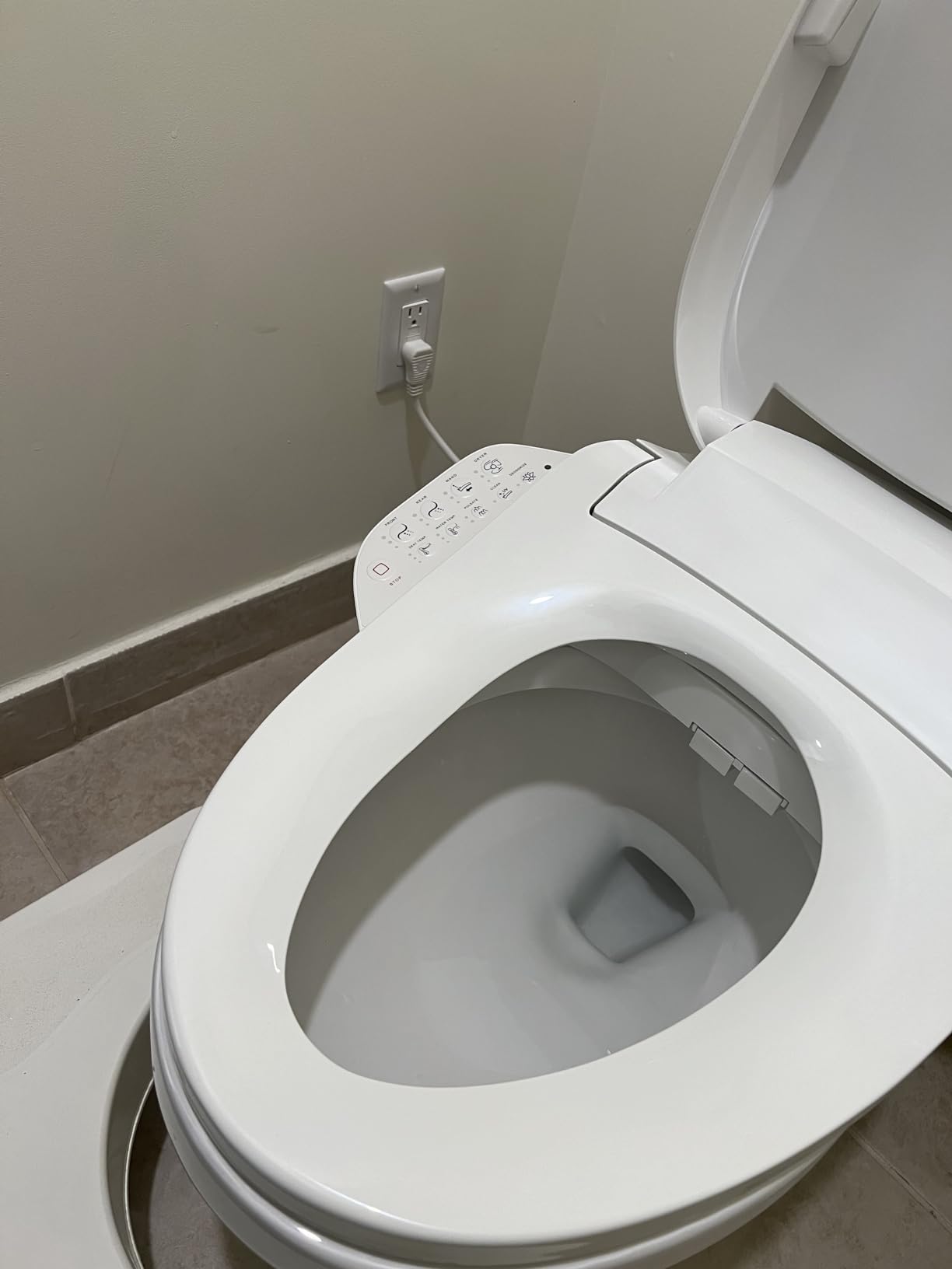 Kohler PureWash E590 Elongated Heated Bidet Toilet Seat, White with Side Panel, Warm Water, Dryer, Quiet-Close Lid, Self-Cleaning Wand, Adjustable Water Pressure and Nightlight, Easy Installation customer photo 1