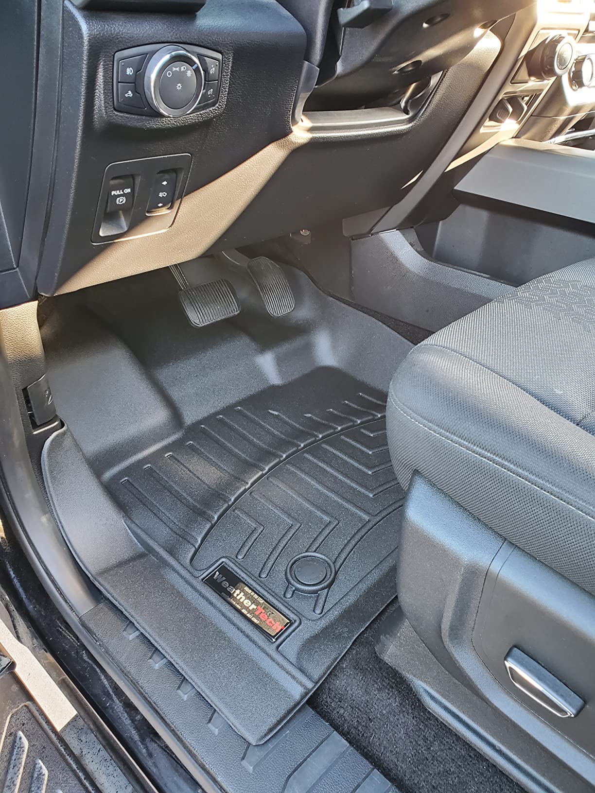 WeatherTech Custom Fit FloorLiners for Ford F-150, F-150, F-150-1st & 2nd Row (44697-1-4), Black customer photo 2