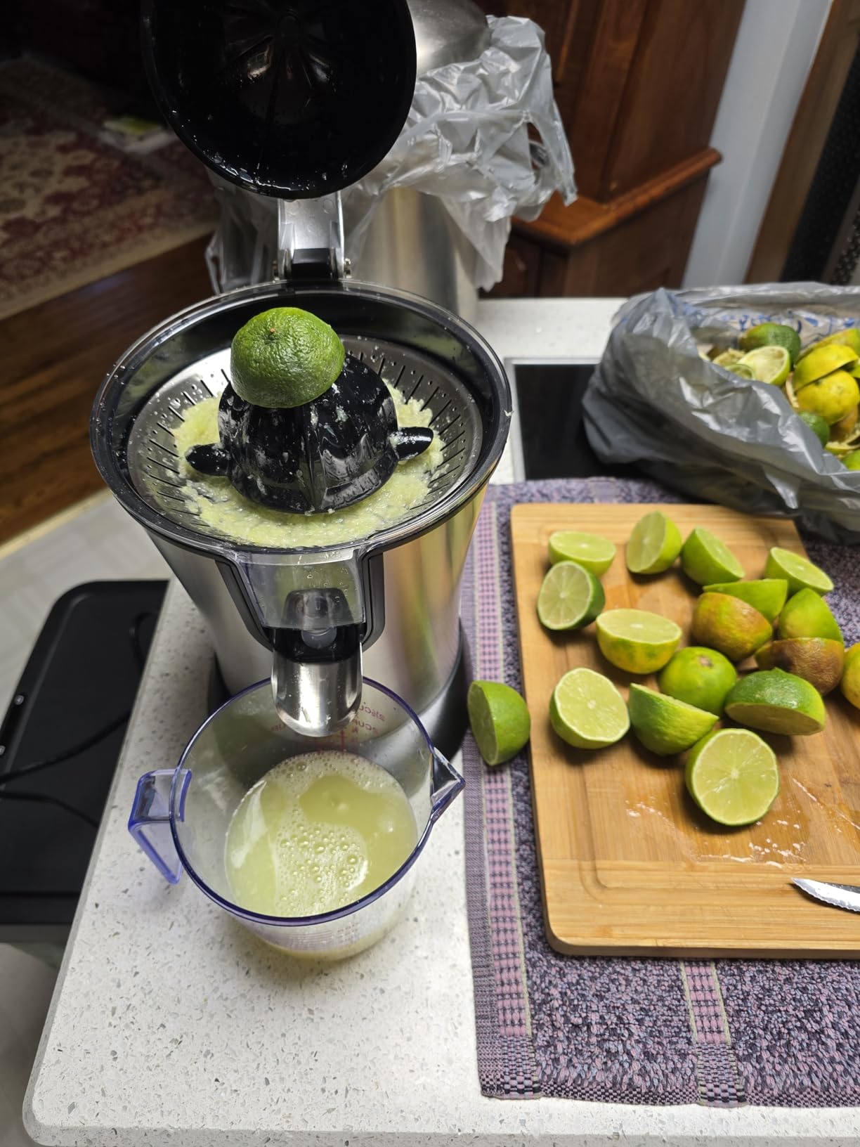 Eurolux Premium Electric Orange Juicer | Stainless Steel Citrus Squeezer With New Ultra-Powerful Motor and Soft Grip Handle for Effortless Juicing, Auto Shutoff, Dishwasher-safe Parts, Pulp Control customer photo 1