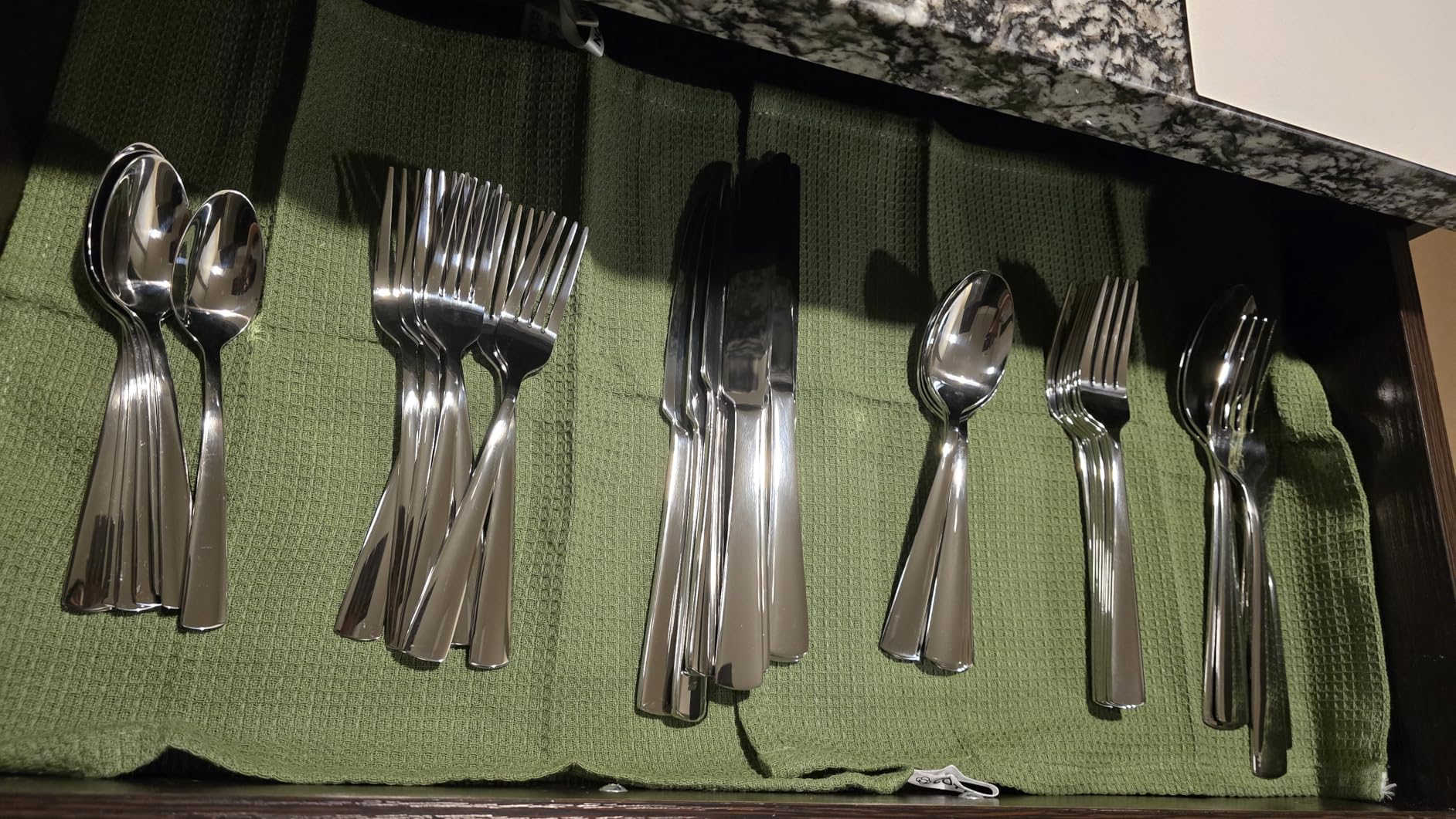 45-Piece Stainless Steel Silverware Set for 8, Dishwasher Safe | For Home, Restaurant & Travel, Heavy-Duty 45pc Set, Includes 8 Steak Knives, Mirror-Polished & Rust-Proof, Ergonomic Design customer photo 1