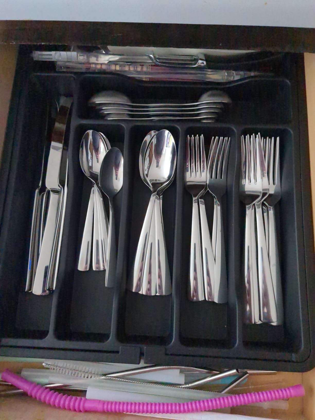 45-Piece Stainless Steel Silverware Set for 8, Dishwasher Safe | For Home, Restaurant & Travel, Heavy-Duty 45pc Set, Includes 8 Steak Knives, Mirror-Polished & Rust-Proof, Ergonomic Design customer photo 2
