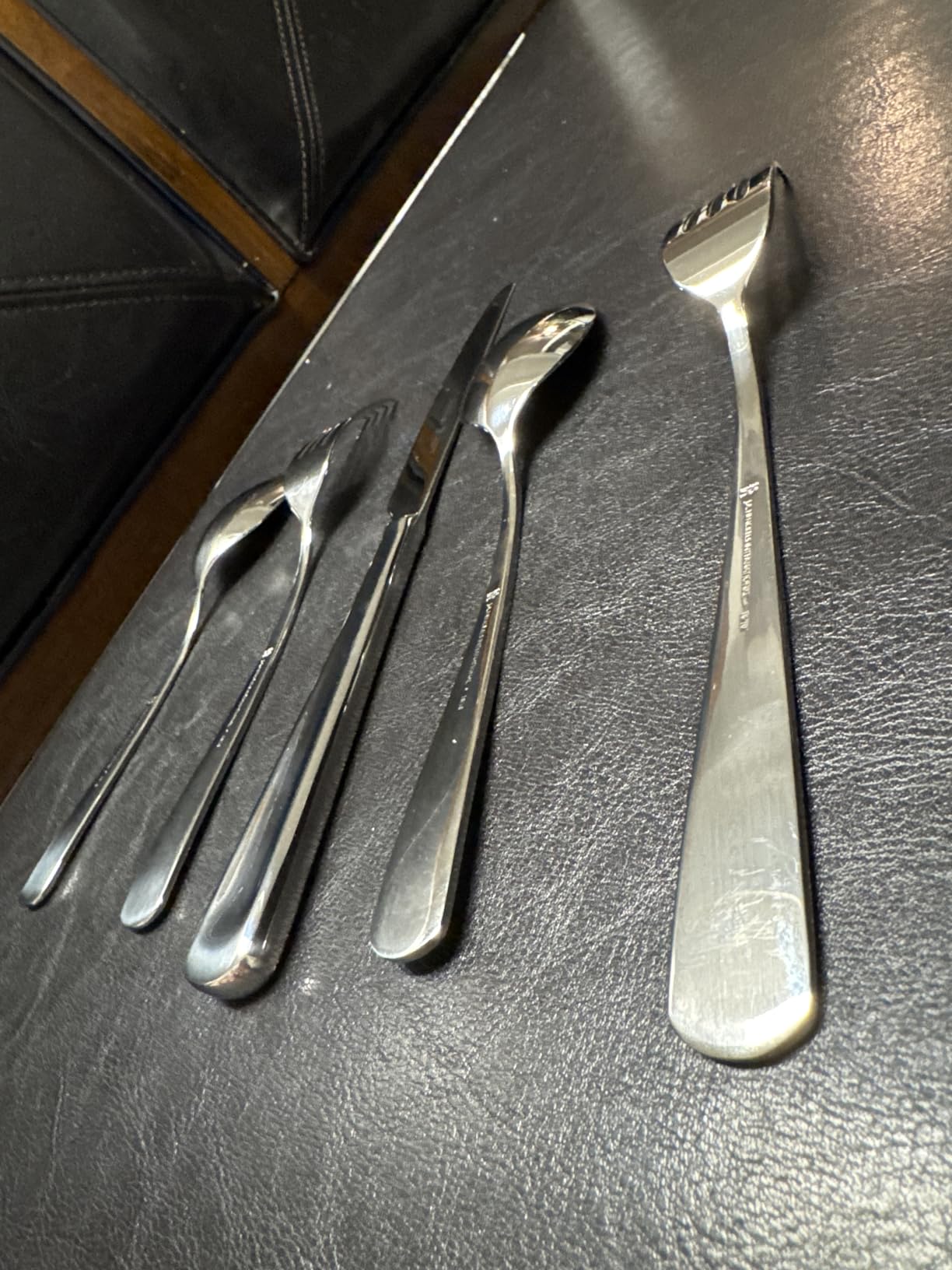 Henckels Silvano 45-Pc Flatware Set, 18/10 Stainless Steel | Durable 18/10 Stainless Steel for Family Meals & Entertaining. Dishwasher Safe, Comfortable Balanced Feel. customer photo 1