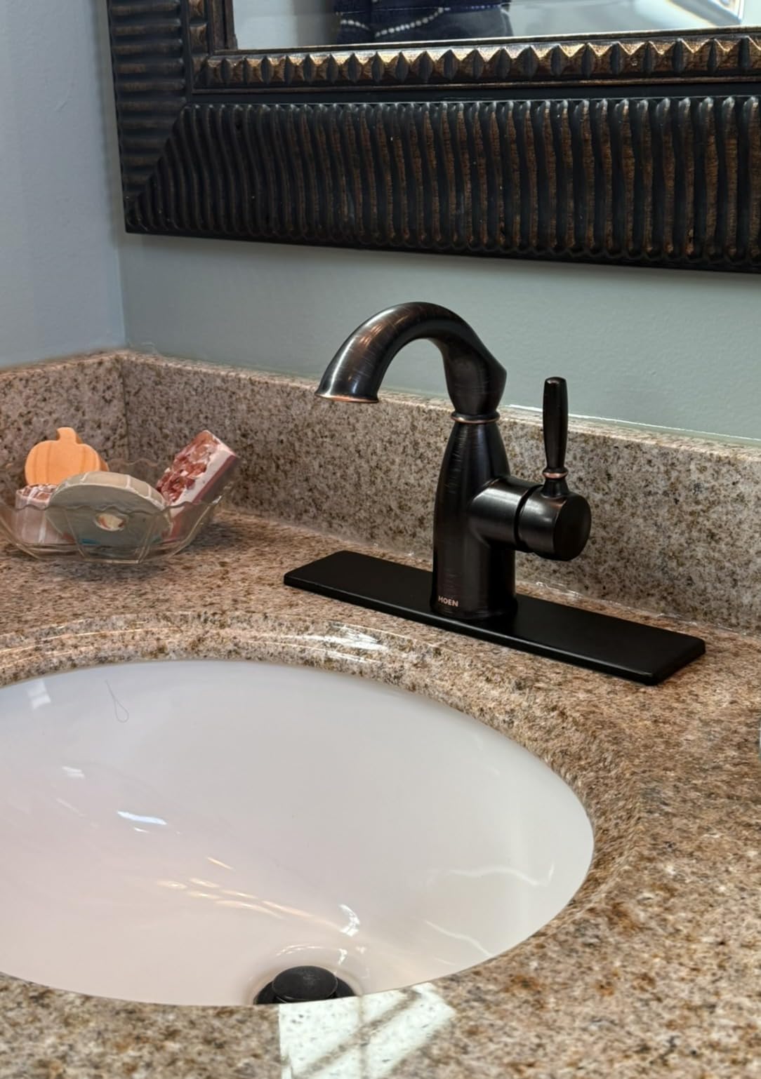 Moen Sarona Mediterranean Bronze One-Handle Single Hole Rustic Farmhouse Bathroom Sink Faucet with Optional Deckplate, 84144BRB customer photo 2