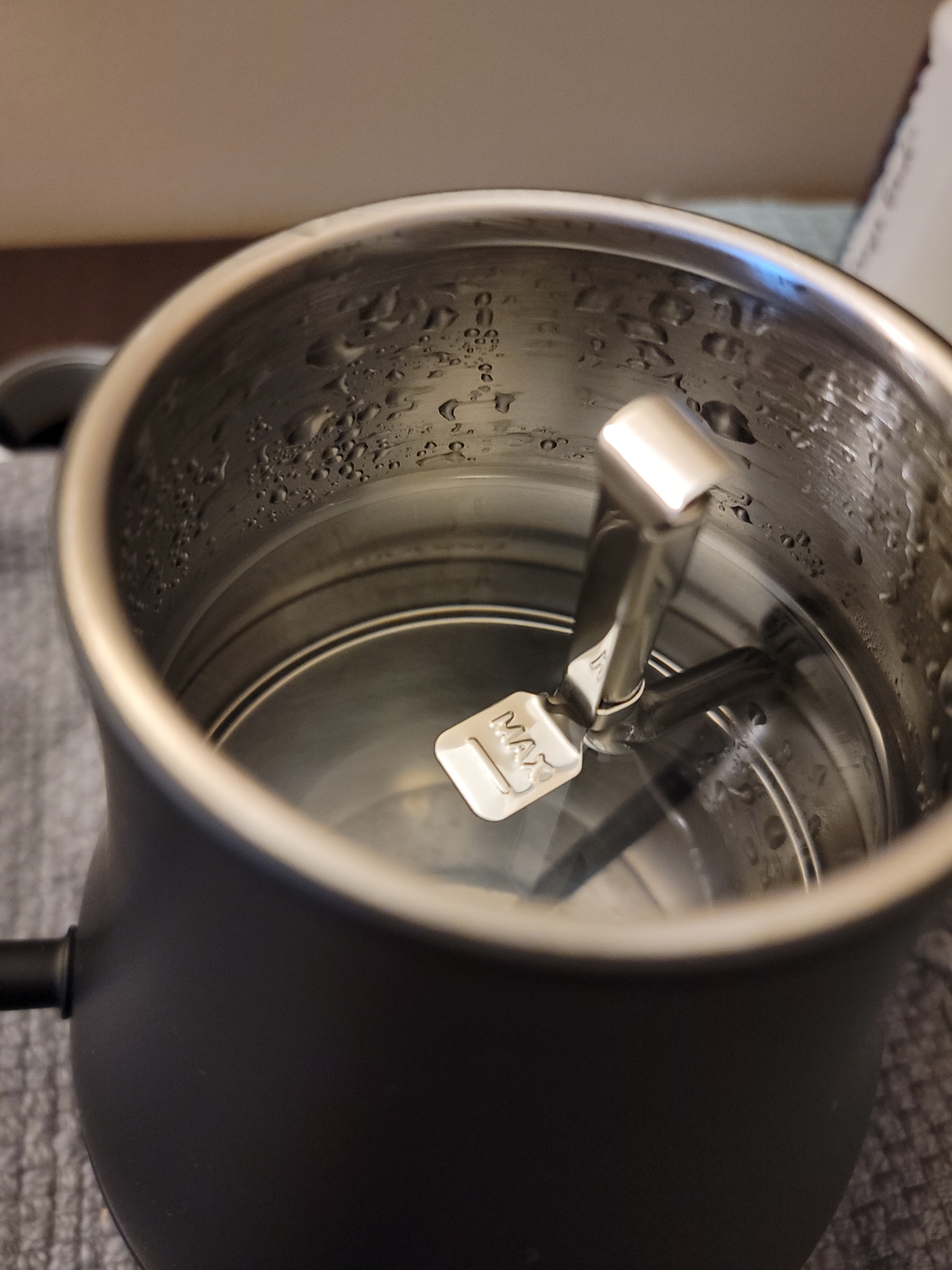 Bodum 27oz Bistro Gooseneck Electric Water Kettle, Stainless Steel, Matte Black customer photo 1