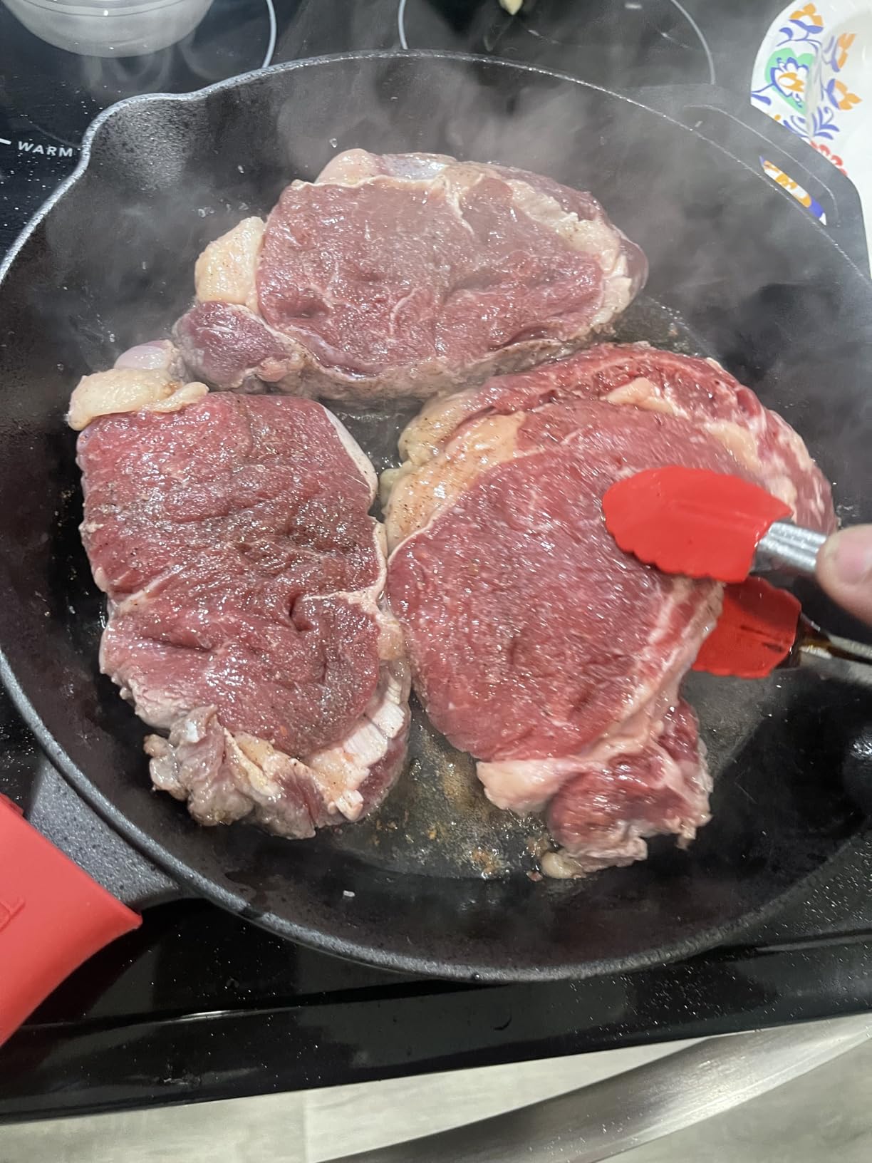 Cuisinel Cast Iron Skillet with Lid - 12-Inch Frying Pan + Glass Cover + Silicone Handle Holder - PFAS and PFOA-free Pre-Seasoned Oven Safe Cookware - Indoor/Outdoor Use - Grill, BBQ, Fire, Stovetop customer photo 2