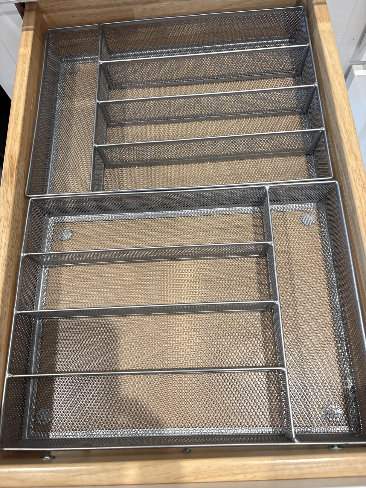 JANE EYRE Drawer Organizer, Cutlery Tray Silverware Flatware Storage Divider for Kitchen, Mesh Wire with Non-slip Foam Feet, 5 Component, Silver customer photo 1