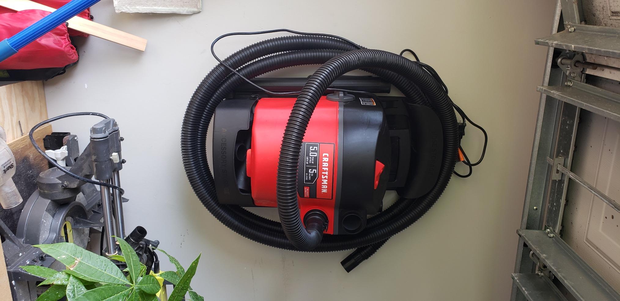 CRAFTSMAN CMXEVBE17925 5 Gallon 5.0 Peak HP Wet Dry Shop Vacuum customer photo 1