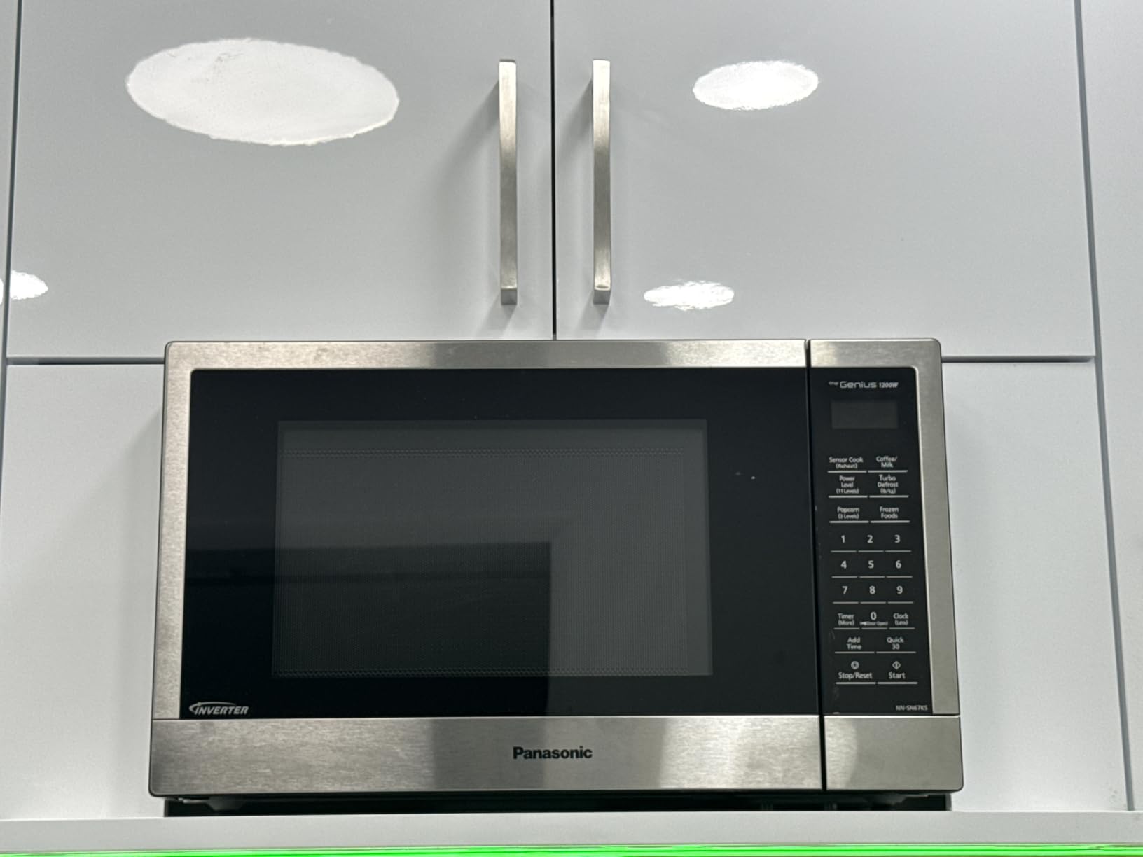 Panasonic NN-SN67KS Microwave Oven, 1.2 cu.ft, Stainless Steel/Silver customer photo 1