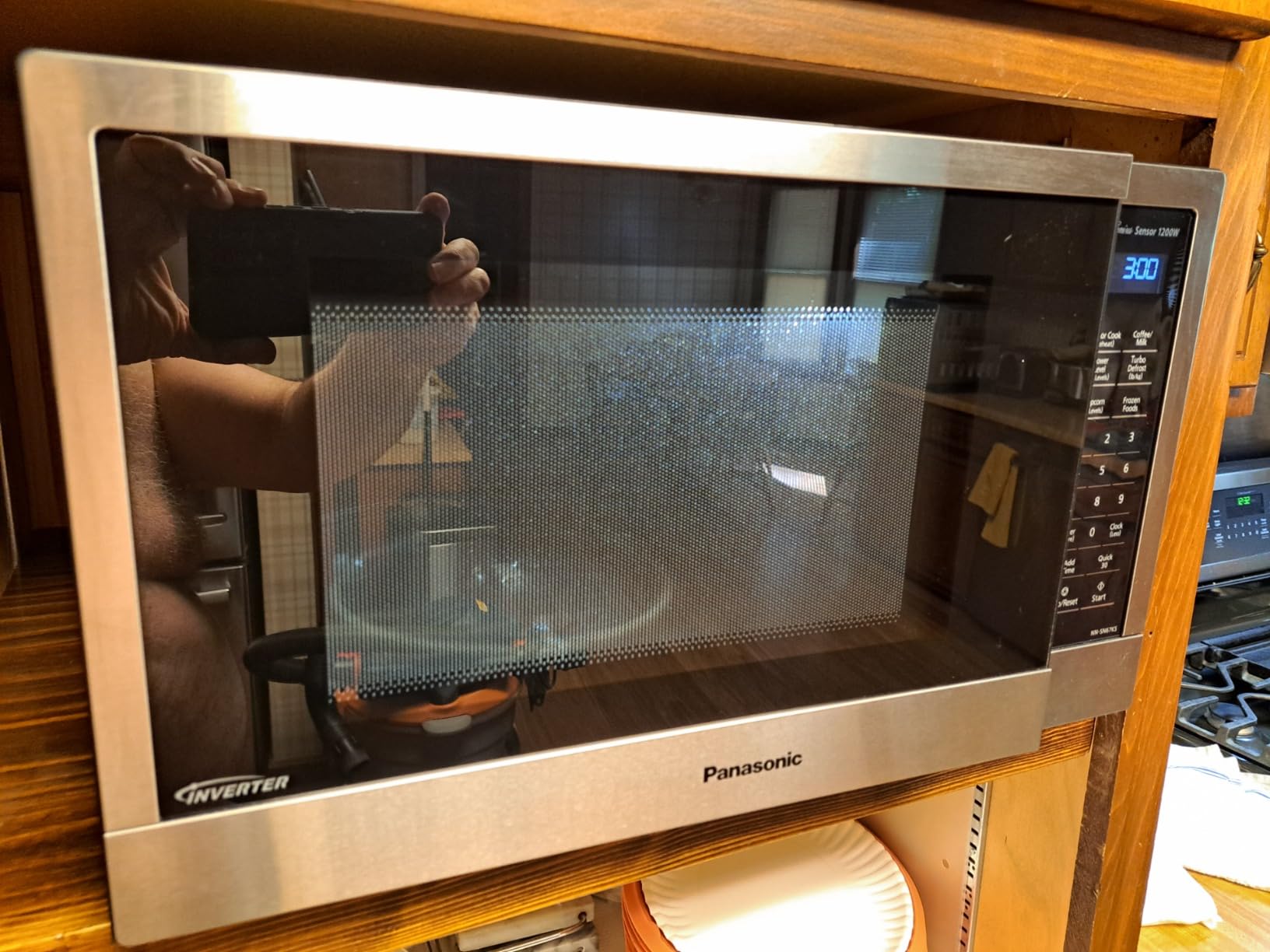 Panasonic NN-SN67KS Microwave Oven, 1.2 cu.ft, Stainless Steel/Silver customer photo 2