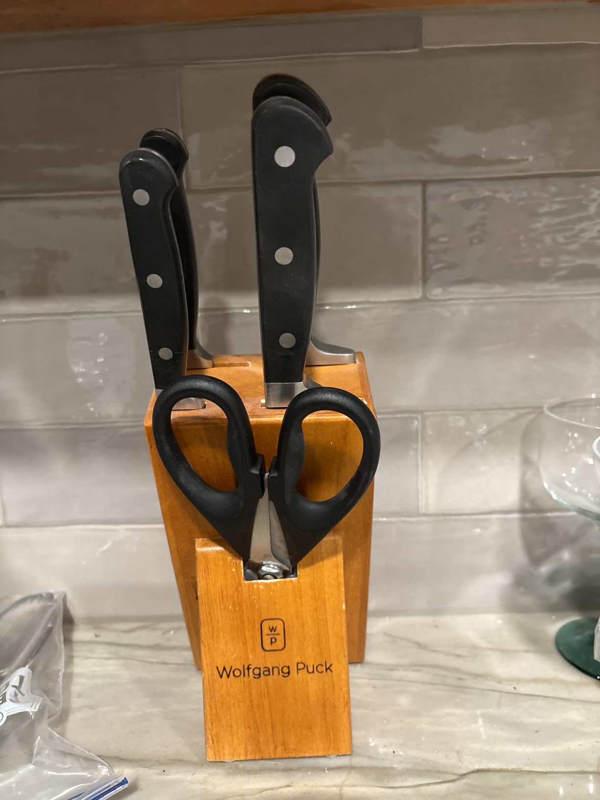 KitchenAid All Purpose Kitchen Shears with Protective Sheath Durable Stainless Steel Scissors, Dishwasher Safe, Soft Grip Comfort Handle, 8.72 Inch, Aqua Sky customer photo 2