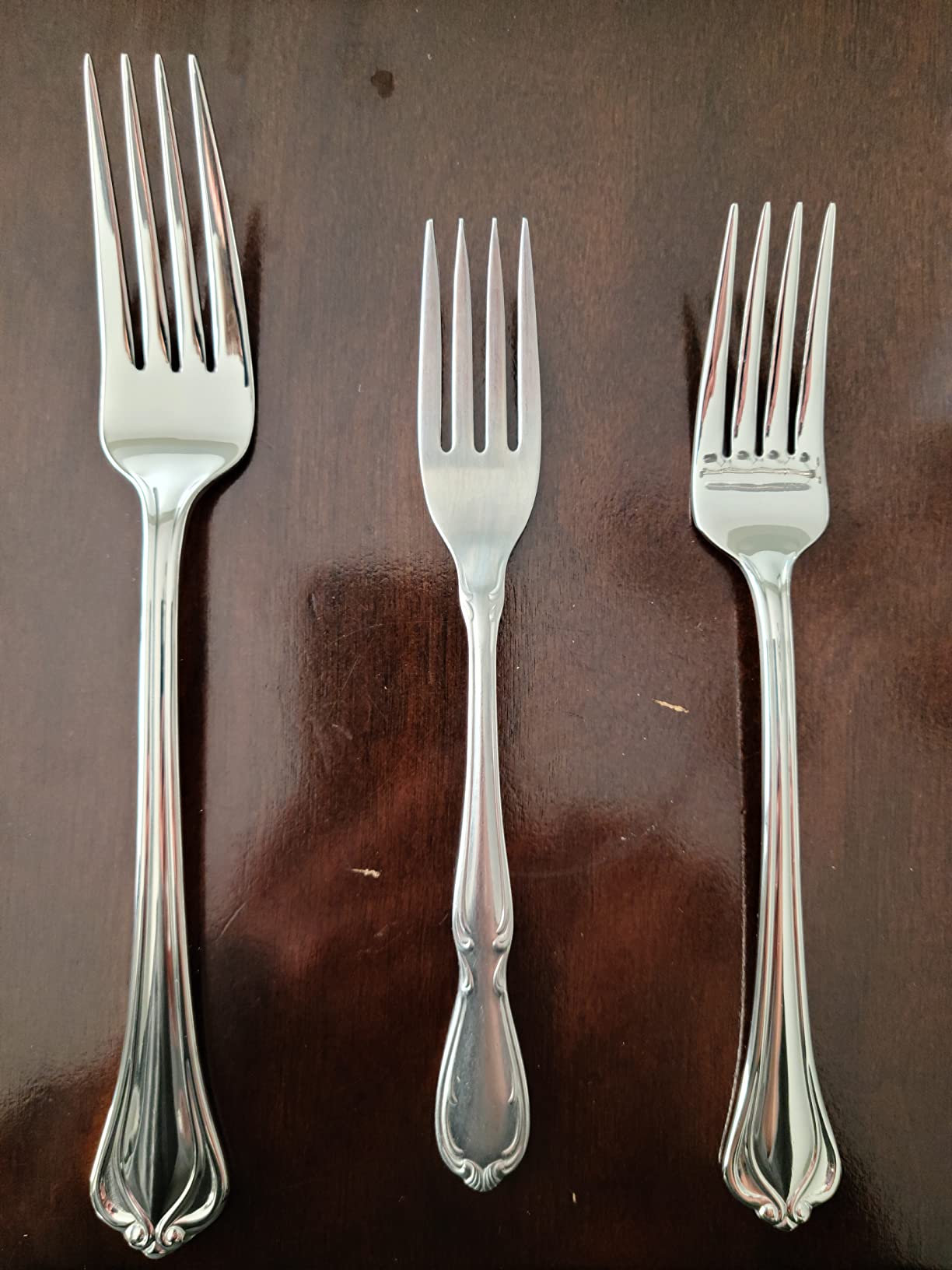 Lenox Alcott 89-Piece 18/10 Silverware Set for 12, Flatware | mirror finish, dishwasher safe | includes serving spoons and utensil set | heavy duty, cutlery set for kitchen and dining customer photo 2