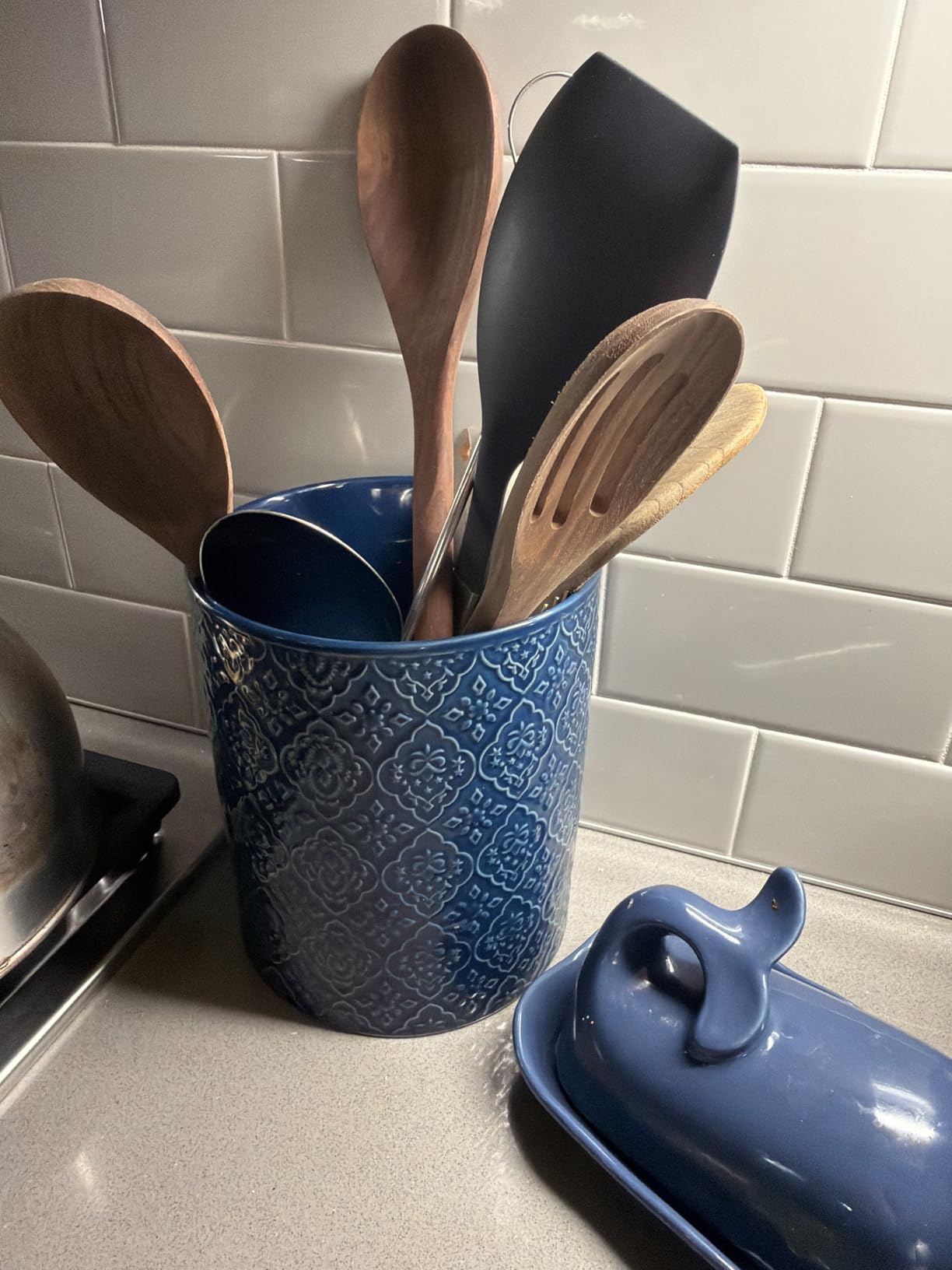 KOOV Kitchen Utensil Holder, Ceramic, 6 x 7 Inches customer photo 1
