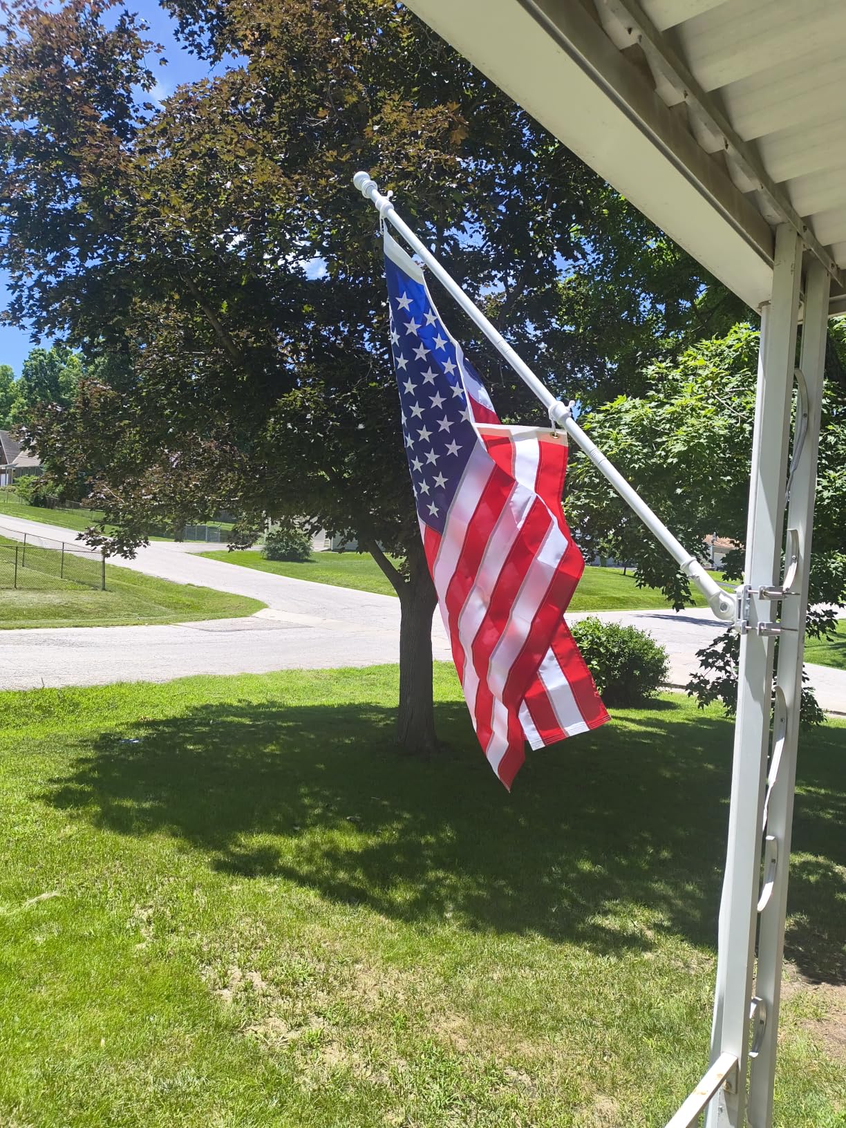 Flag Pole Kit with 3x5 American Flag - Includes 5ft Heavy Duty Tangle Free Flagpole, Embroidered 3X5 US Flag, Aluminum Mount Holder Bracket, Metal Flagpoles for Outside House, Porch, Outdoor - White customer photo 1