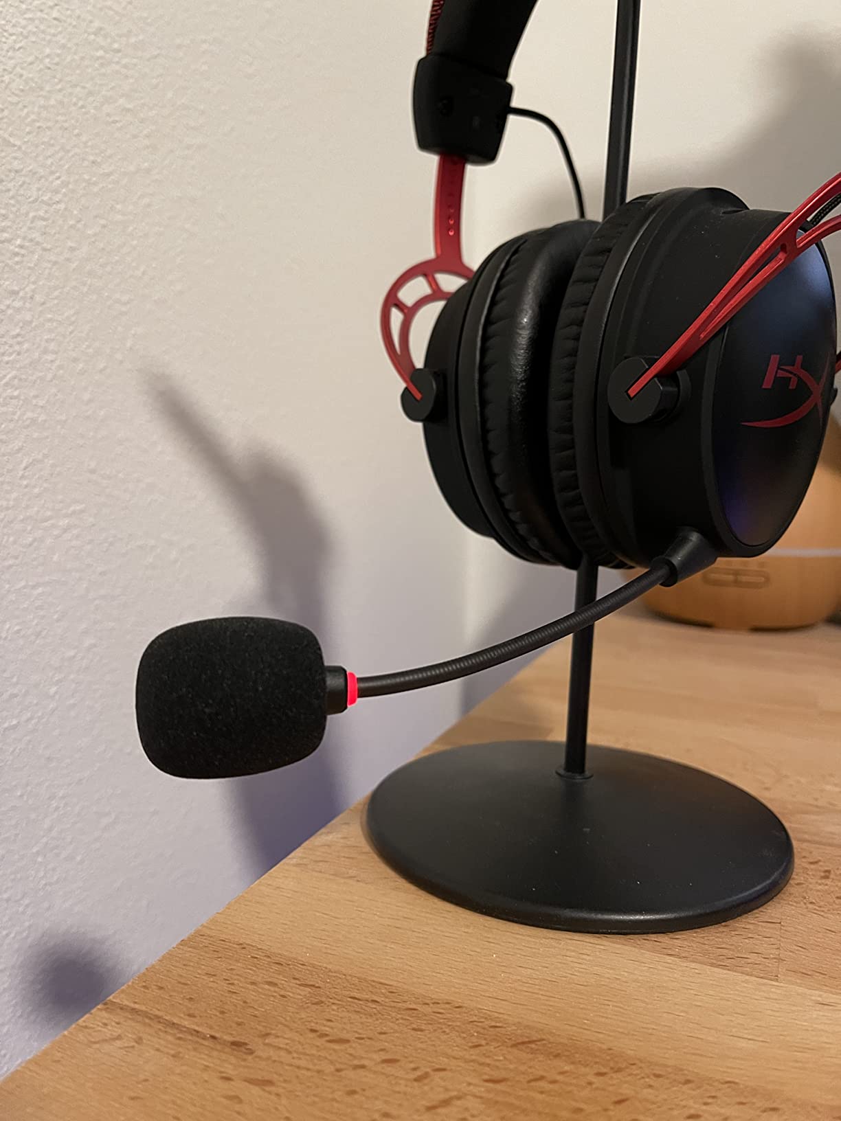 HyperX Cloud Alpha Wireless - Gaming Headset for PC, 300-hour battery life, DTS Headphone:X Spatial Audio, Memory foam, Dual Chamber Drivers, Noise-canceling mic, Durable aluminum frame,Red | 300-hour battery life, DTS Headphone:X Spatial Audio, Memory foam, Dual Chamber Drivers, Noise-canceling mic customer photo 2