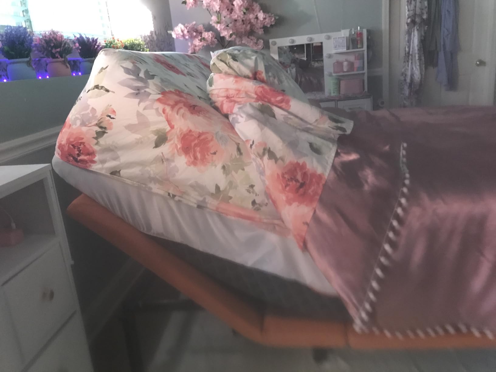 Split King Adjustable Bed Frame with Mattress - 14