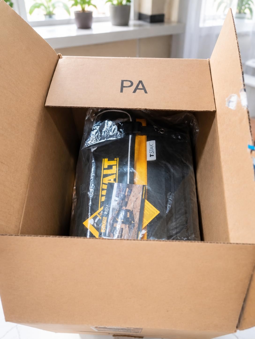 DEWALT TSTAK Tool Bag, 16-inch Durable Tote with Tool Organizer and Hard Bottom (DWST17623) customer photo 1