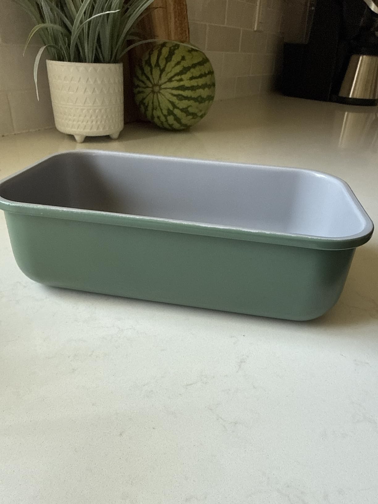 Caraway Non-Stick Ceramic 1 lb Loaf Pan - Naturally Slick Ceramic Coating - Non-Toxic, PTFE & PFOA Free - Perfect for Pound Cakes, Breads, & More - Cream customer photo 1