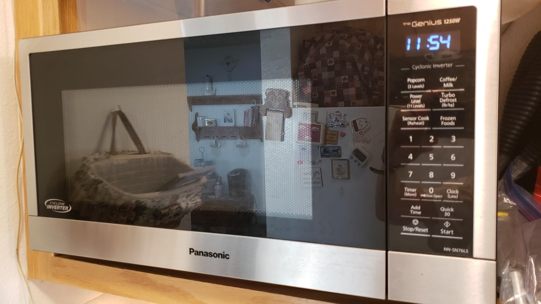 Panasonic NN-SN76LS 1.6 cu.ft Cyclonic Inverter Countertop Microwave Oven 1250Watt Power with Genius Sensor Cooking, Stainless Steel customer photo 2