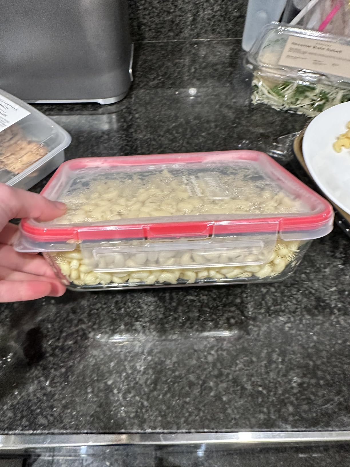 Pyrex Freshlock (7-Pack) Glass Food Storage Containers Set, (1, 2, 4 Cups) Airtight & Leakproof Plastic Locking Lids BPA-Free, Meal Prep Containers Set, Freezer Dishwasher Microwave Safe customer photo 1